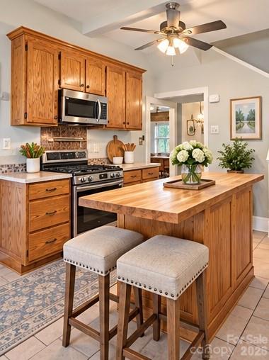 Single Family Residence at 826 Davie Avenue, Statesville, photo 12 of 38