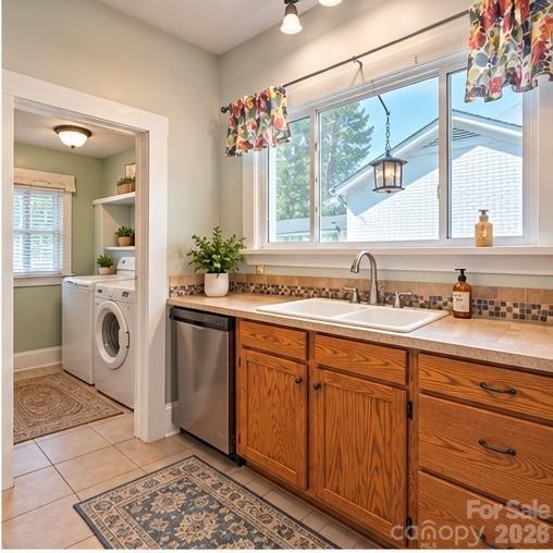 Single Family Residence at 826 Davie Avenue, Statesville, photo 14 of 38