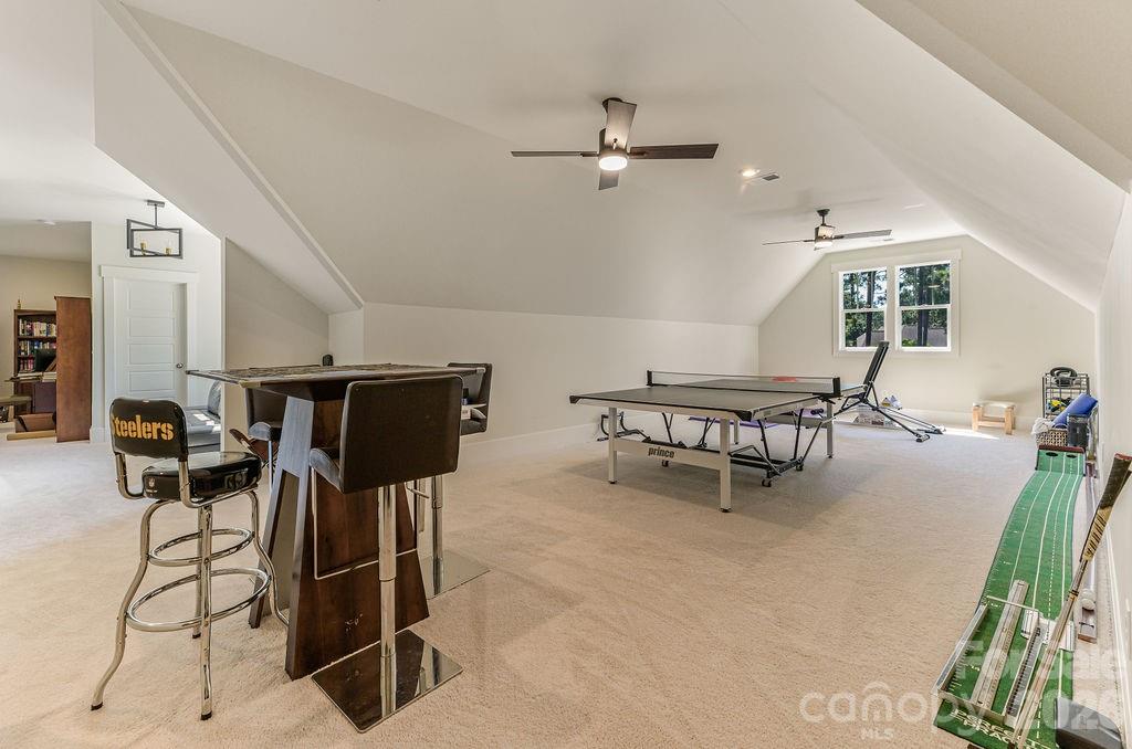 Enormous Bonus Area - 16 Bally Bunion Lane, Pinehurst