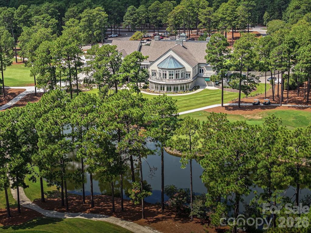 Club House within waking distance - 16 Bally Bunion Lane, Pinehurst