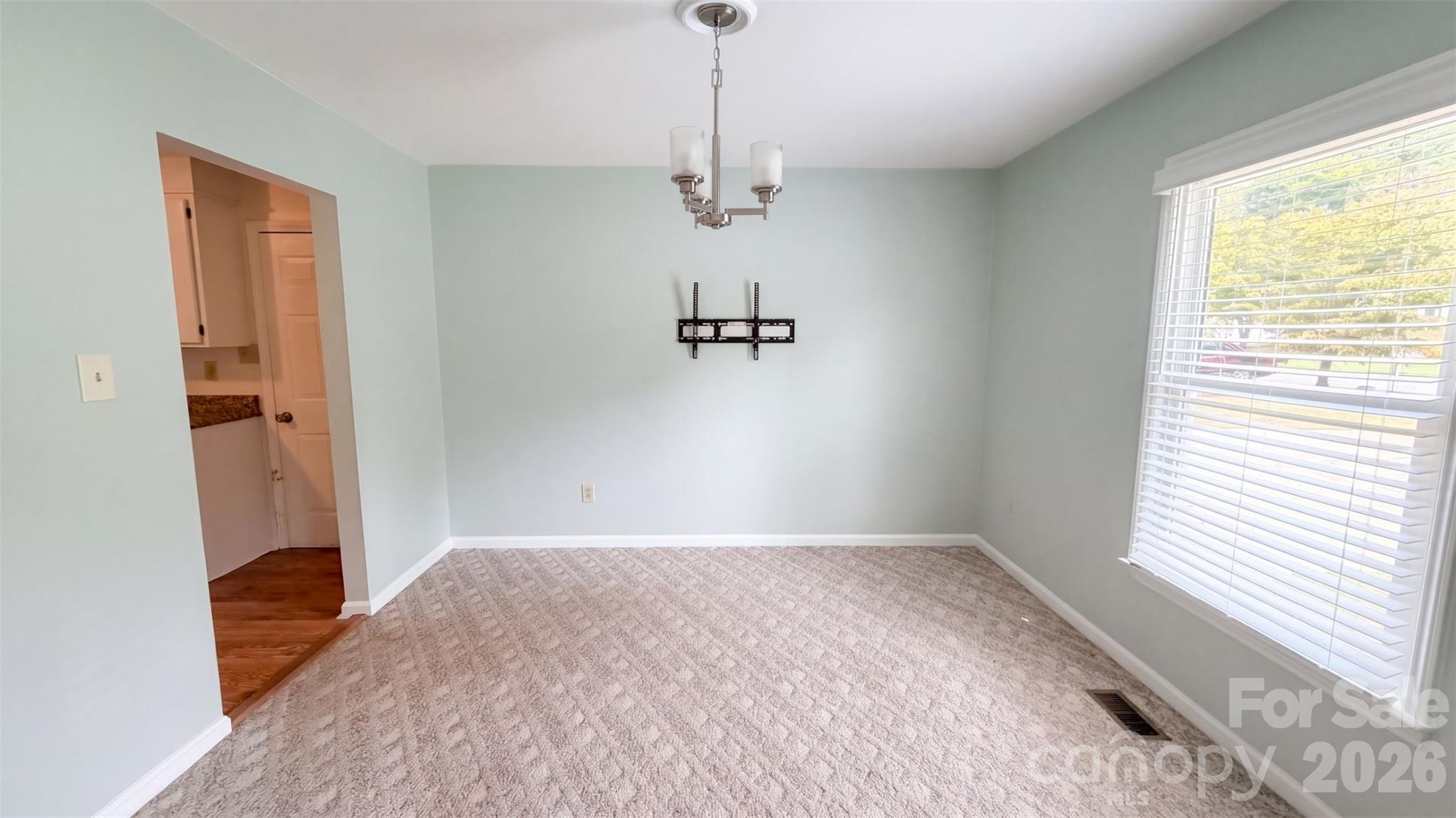 Single Family Residence at 2500 Jacobs Road, Gastonia, photo 7 of 16