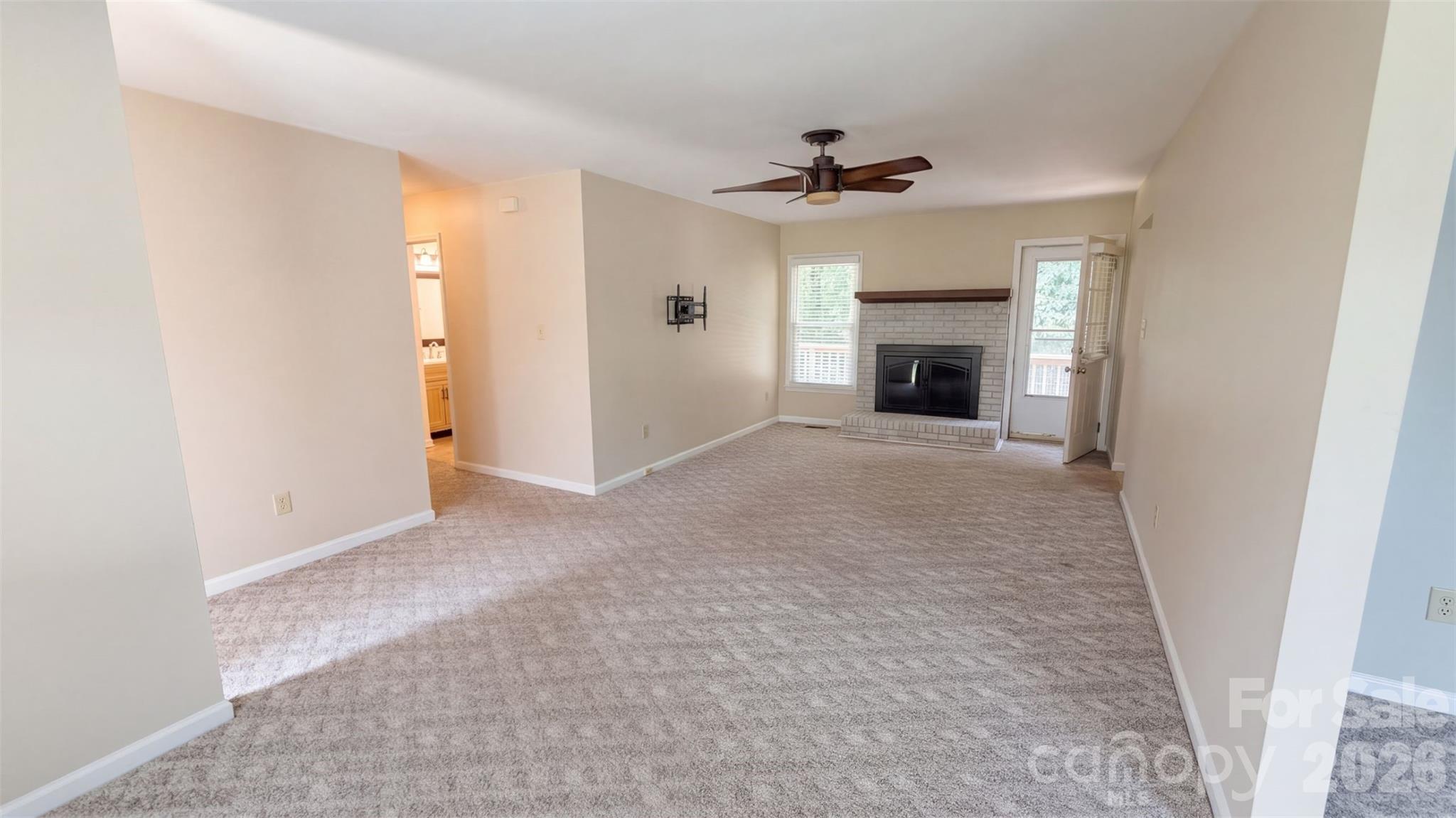 Single Family Residence at 2500 Jacobs Road, Gastonia, photo 8 of 16