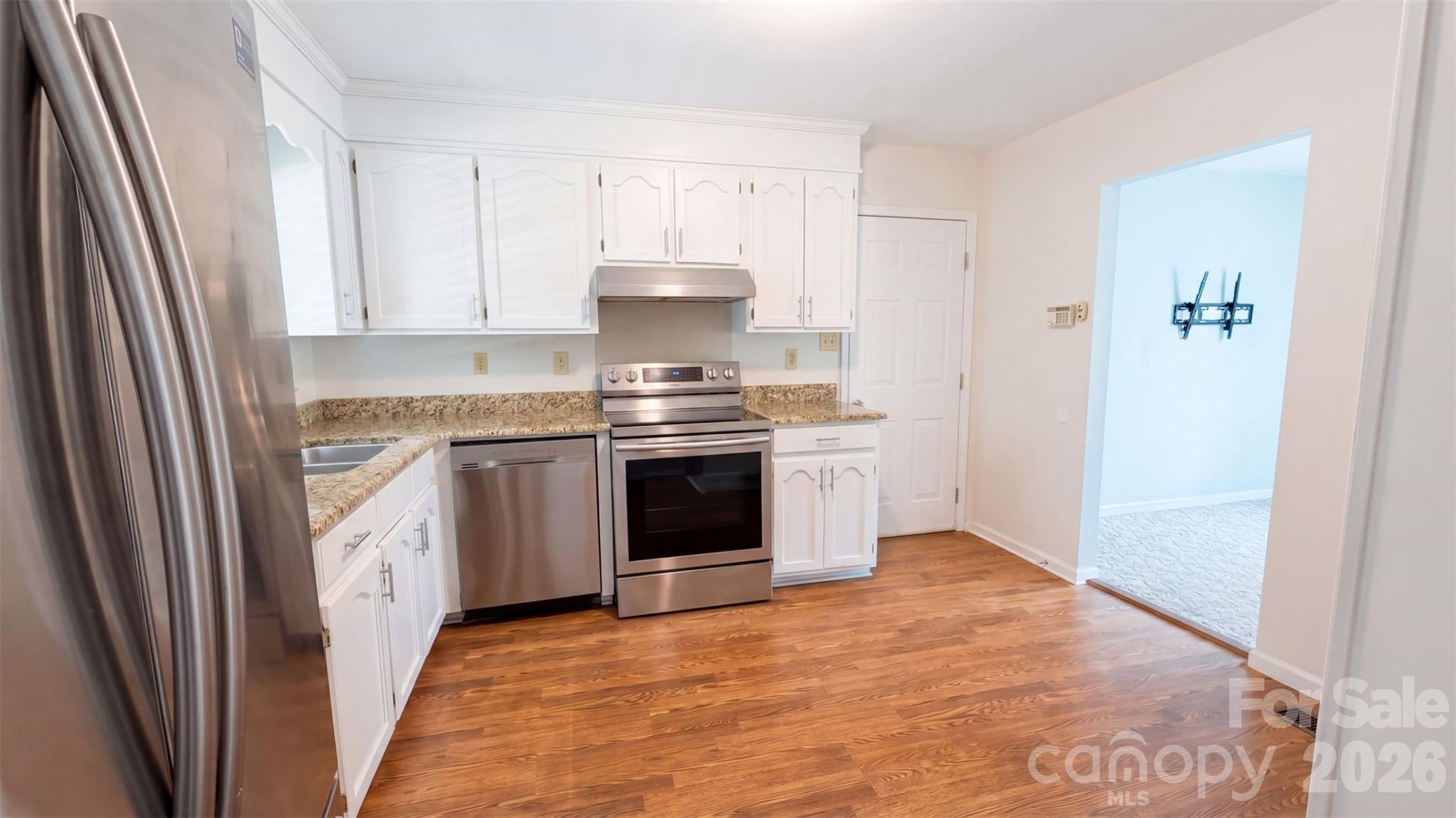 Single Family Residence at 2500 Jacobs Road, Gastonia, photo 9 of 16