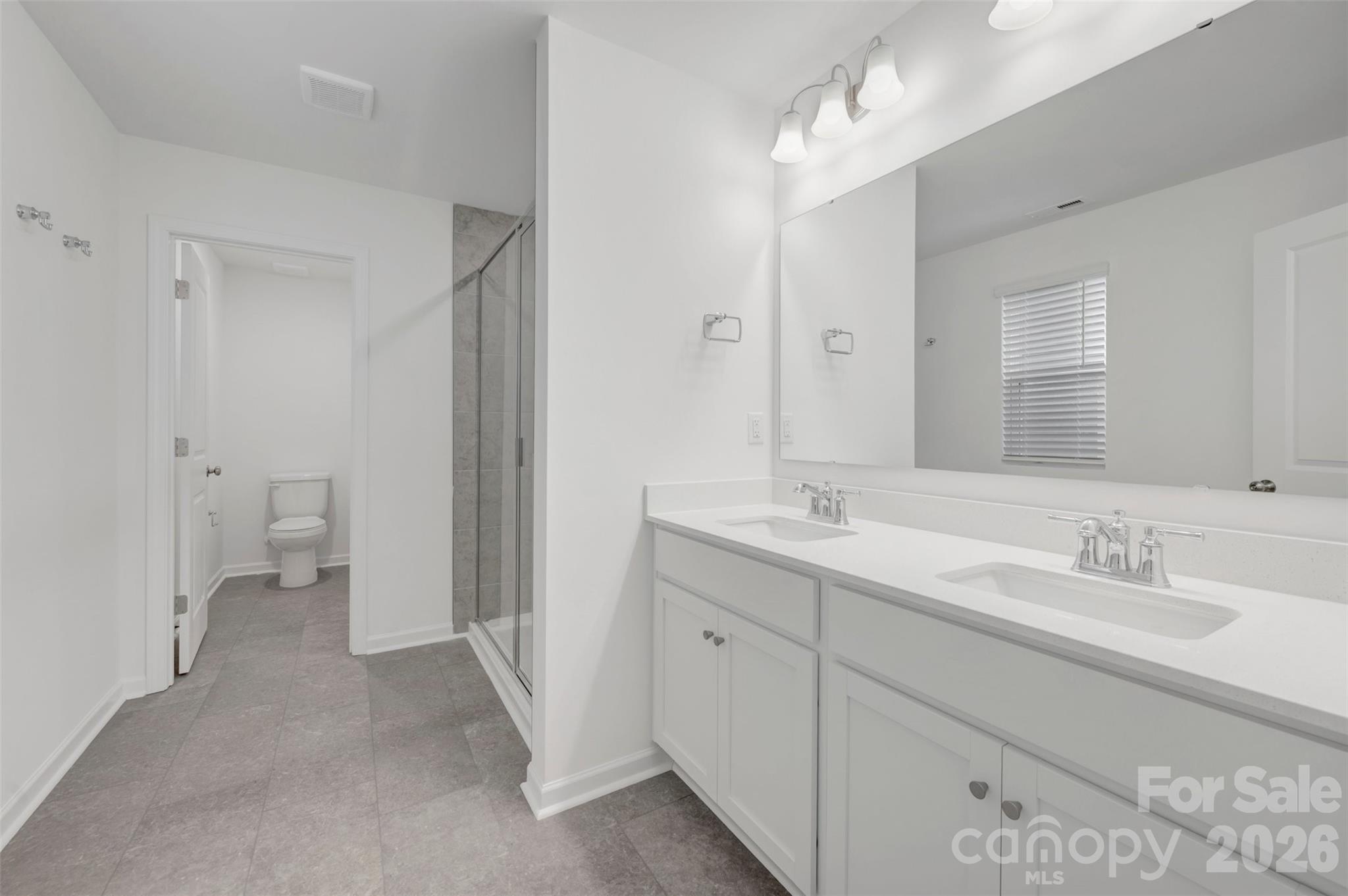 Owner's suite - 1493 Kate Cecil Way, York