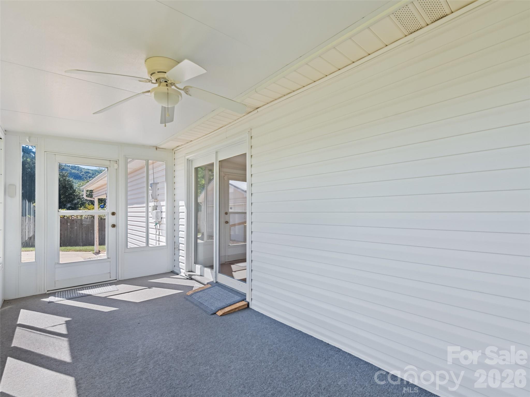 Single Family Residence at 158 Candlelight Circle, Clyde, photo 23 of 32