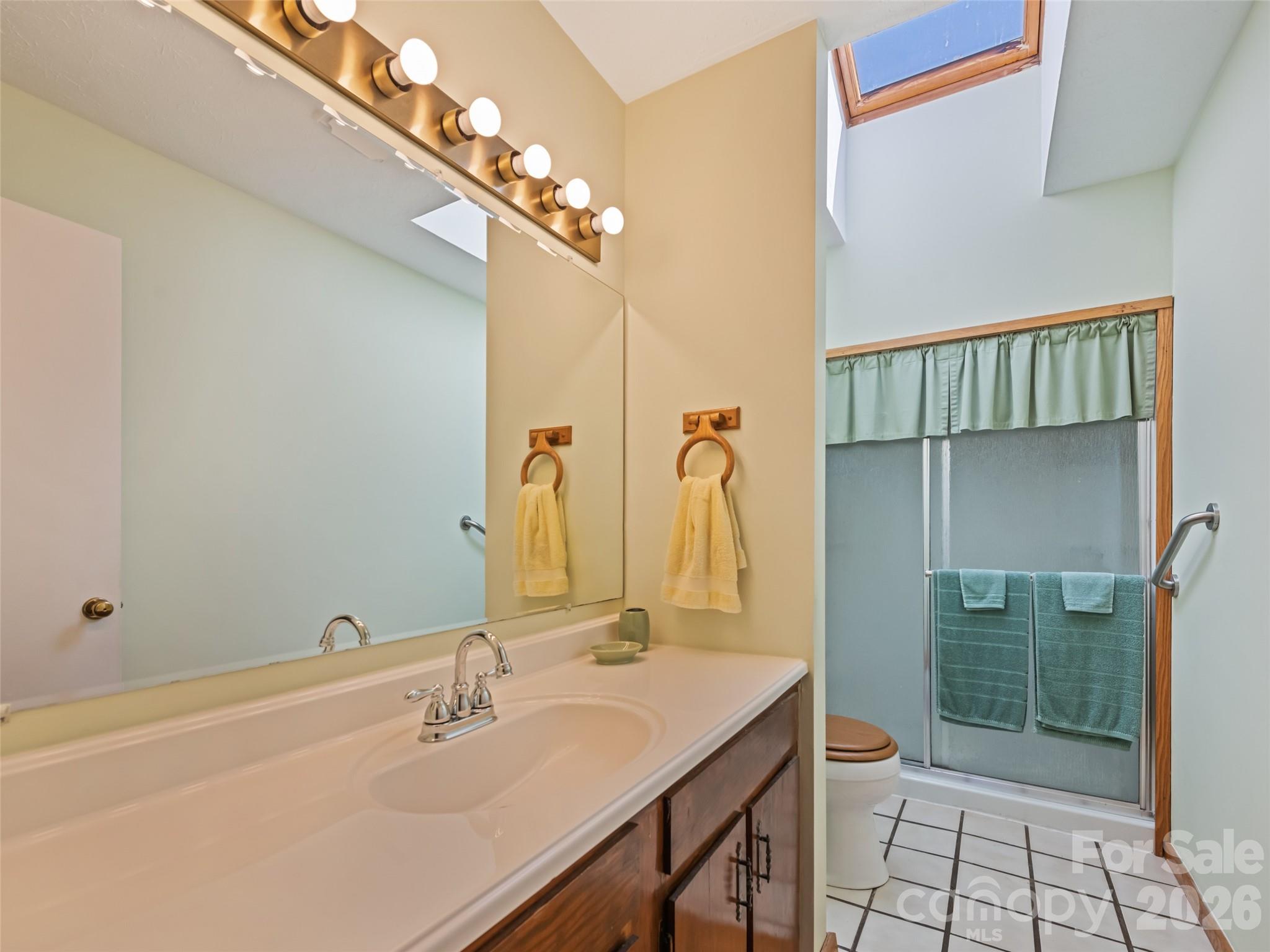 Single Family Residence at 158 Candlelight Circle, Clyde, photo 26 of 32