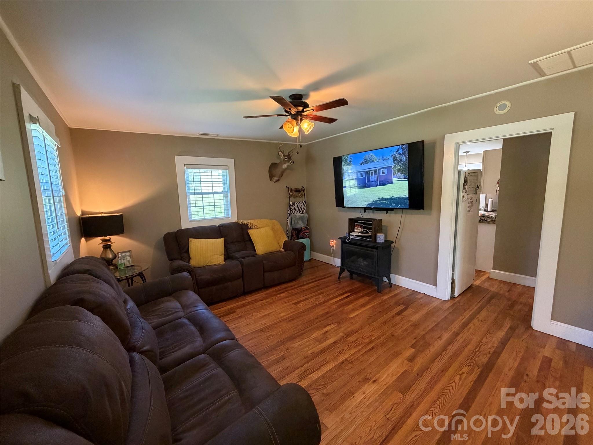 Single Family Residence at 41 Whitner Drive, Marion, photo 9 of 43