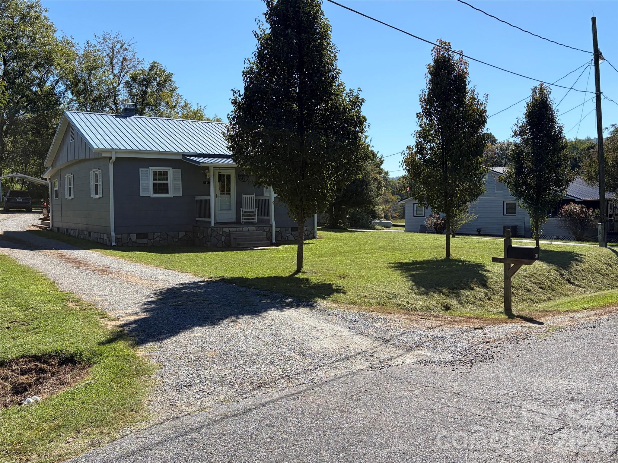 Single Family Residence at 41 Whitner Drive, Marion, photo 39 of 43