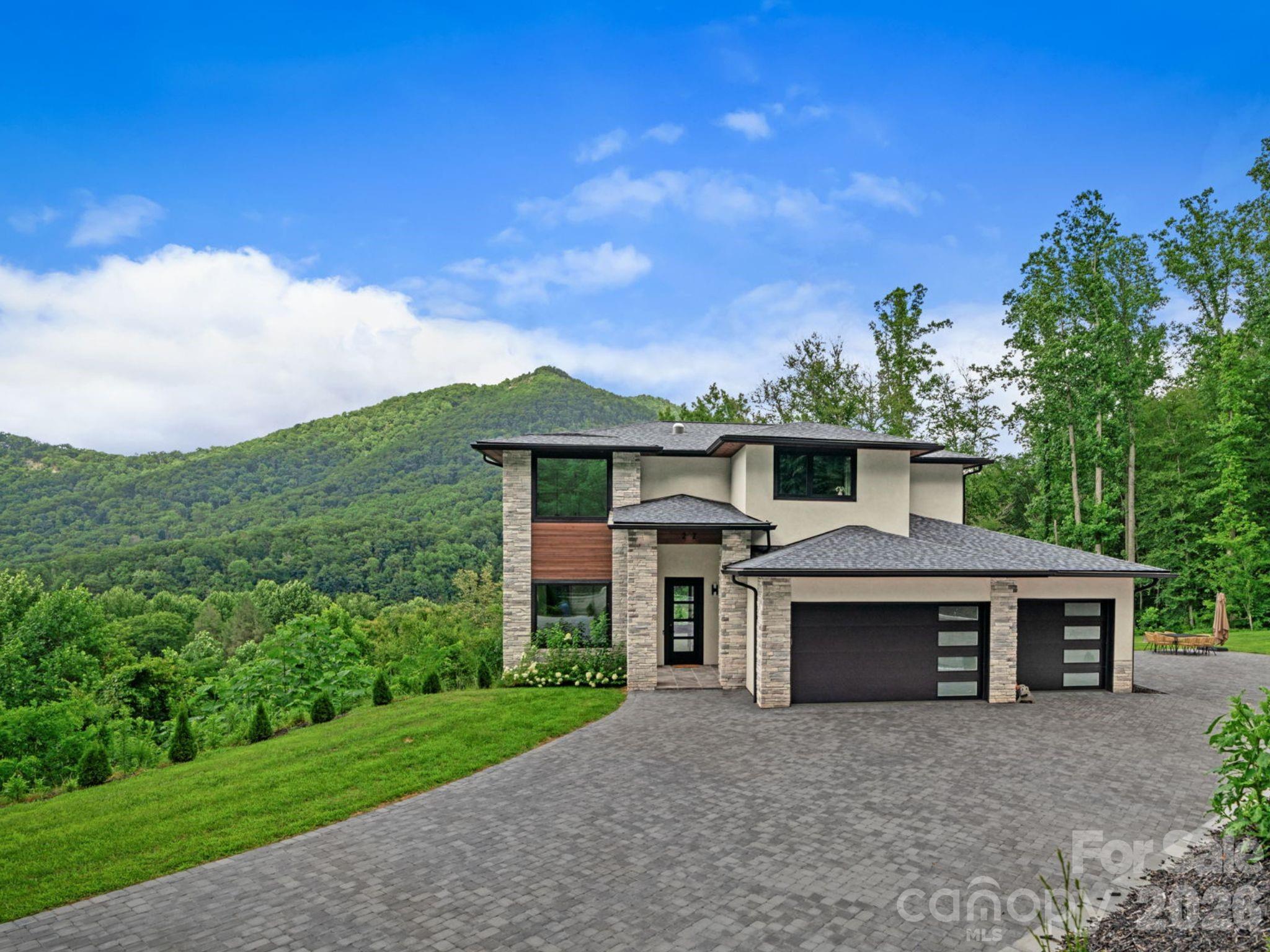 Single Family Residence at 22 Chesten Mountain Drive, Asheville