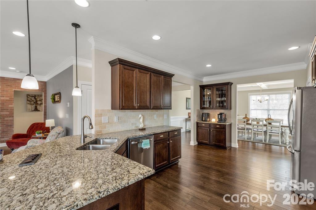Single Family Residence at 1372 Rainier Drive, Fort Mill, photo 11 of 47