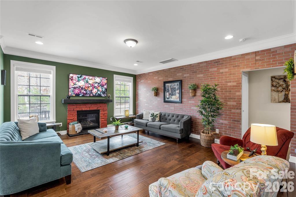 Single Family Residence at 1372 Rainier Drive, Fort Mill, photo 14 of 47