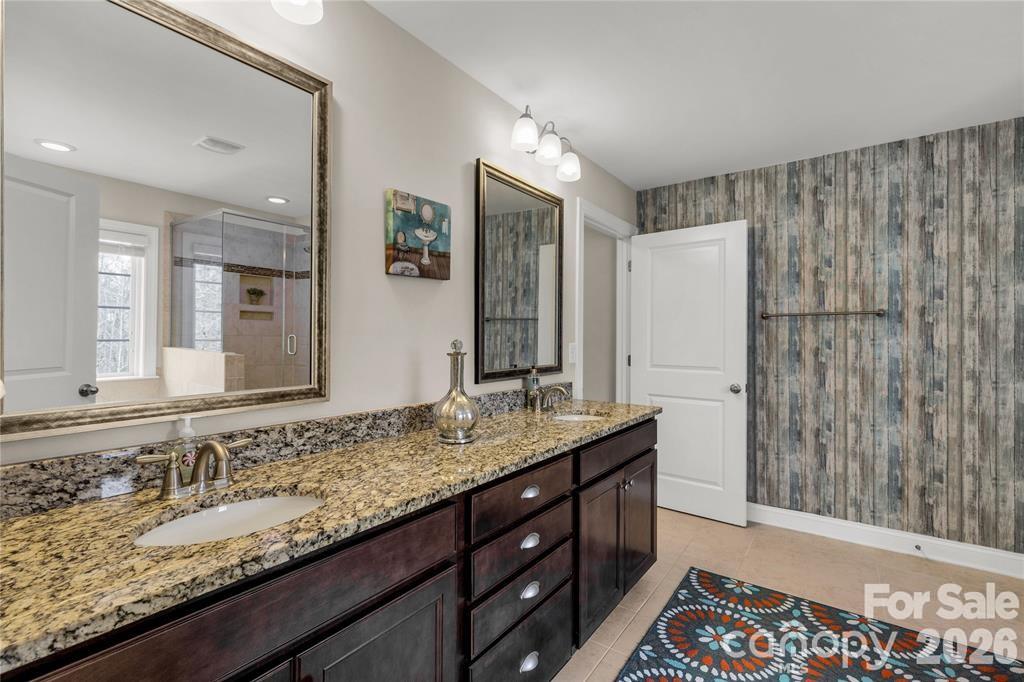 Single Family Residence at 1372 Rainier Drive, Fort Mill, photo 26 of 47