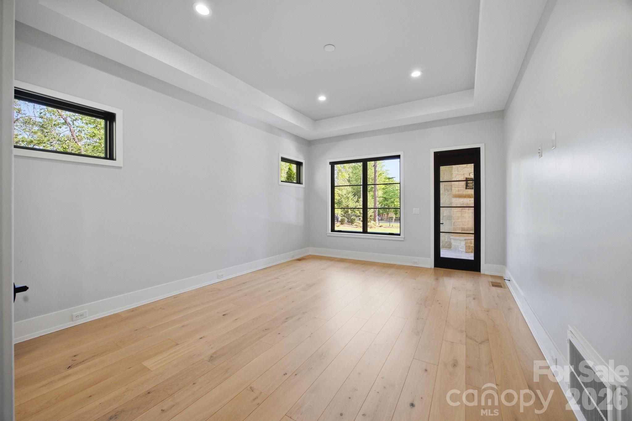 Single Family Residence at 132 Binns Road, Mooresville, photo 10 of 38
