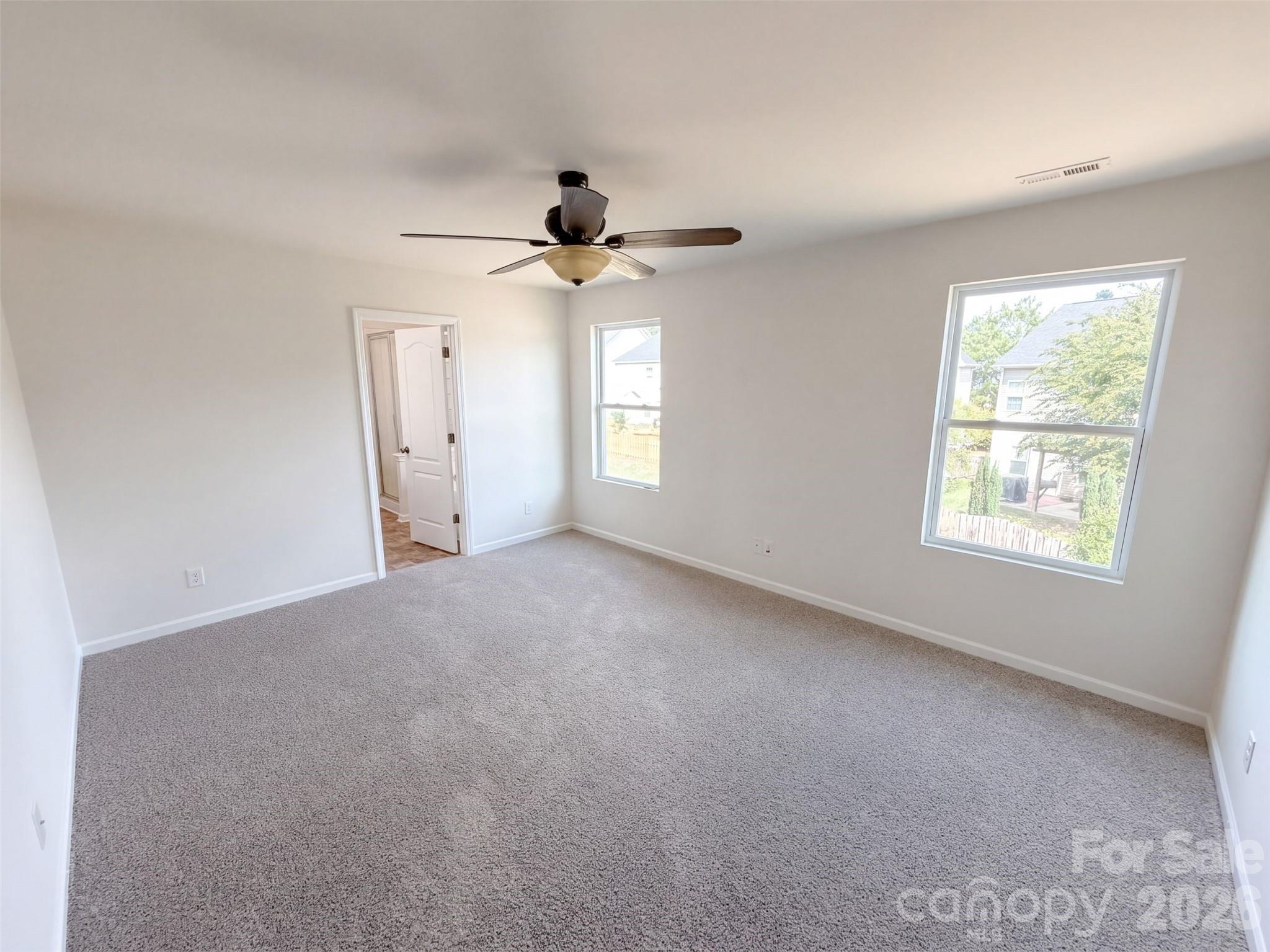 Single Family Residence at 5043 Haven Lodge Road, Matthews, photo 4 of 29