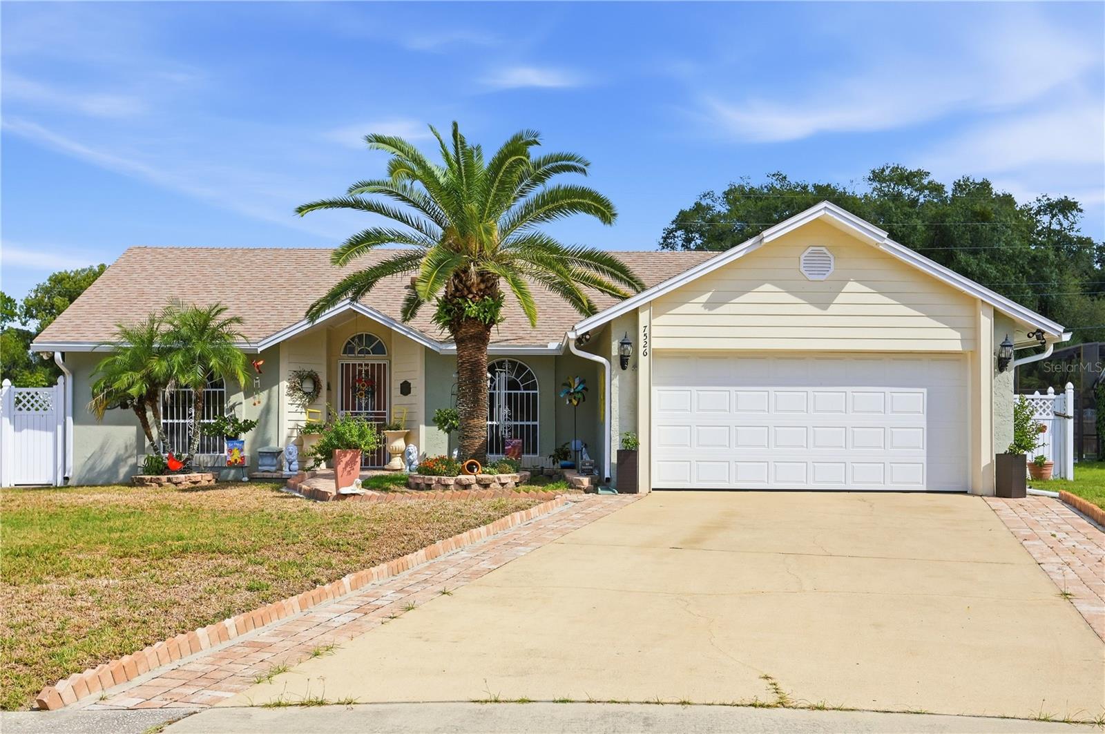 7526 COVEDALE DR