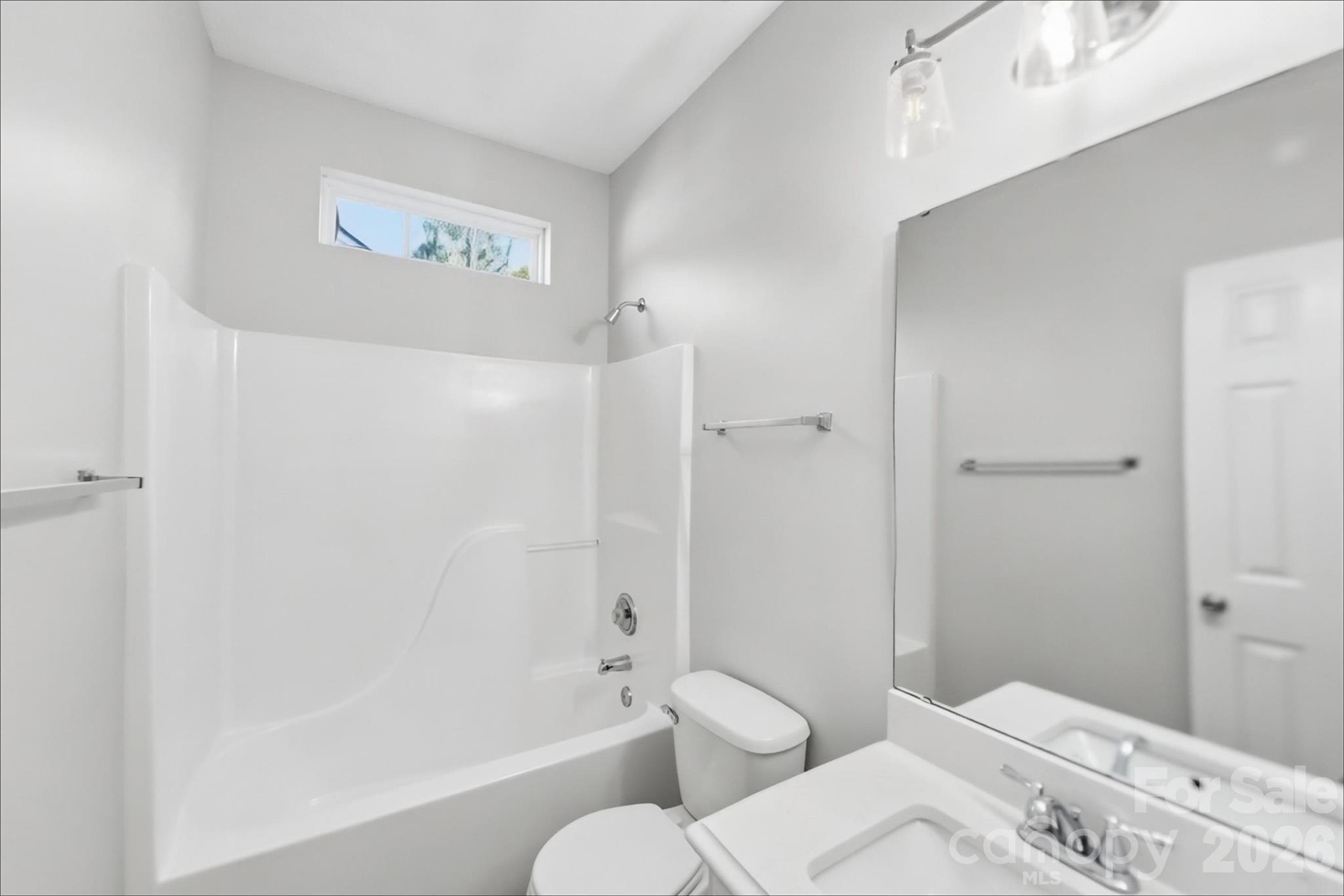 Single Family Residence at 834 Horseman Drive, Rock Hill, photo 15 of 18