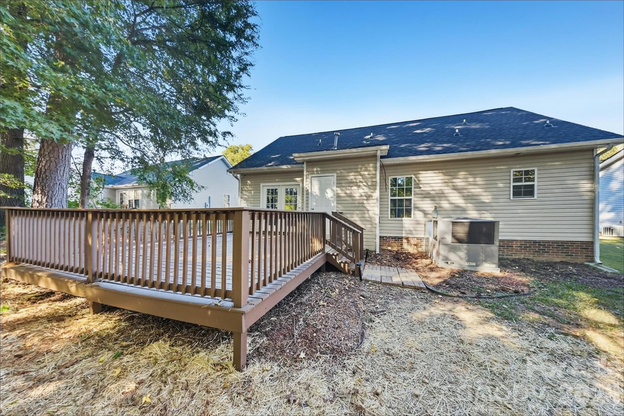Single Family Residence at 834 Horseman Drive, Rock Hill, photo 17 of 18