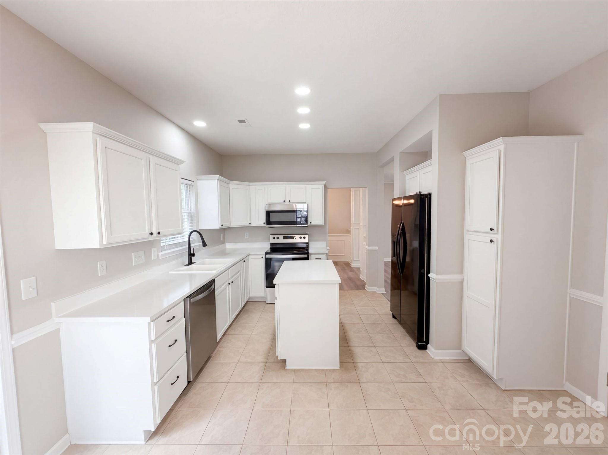 Single Family Residence at 1159 Tufton Place NW, Concord, photo 2 of 26