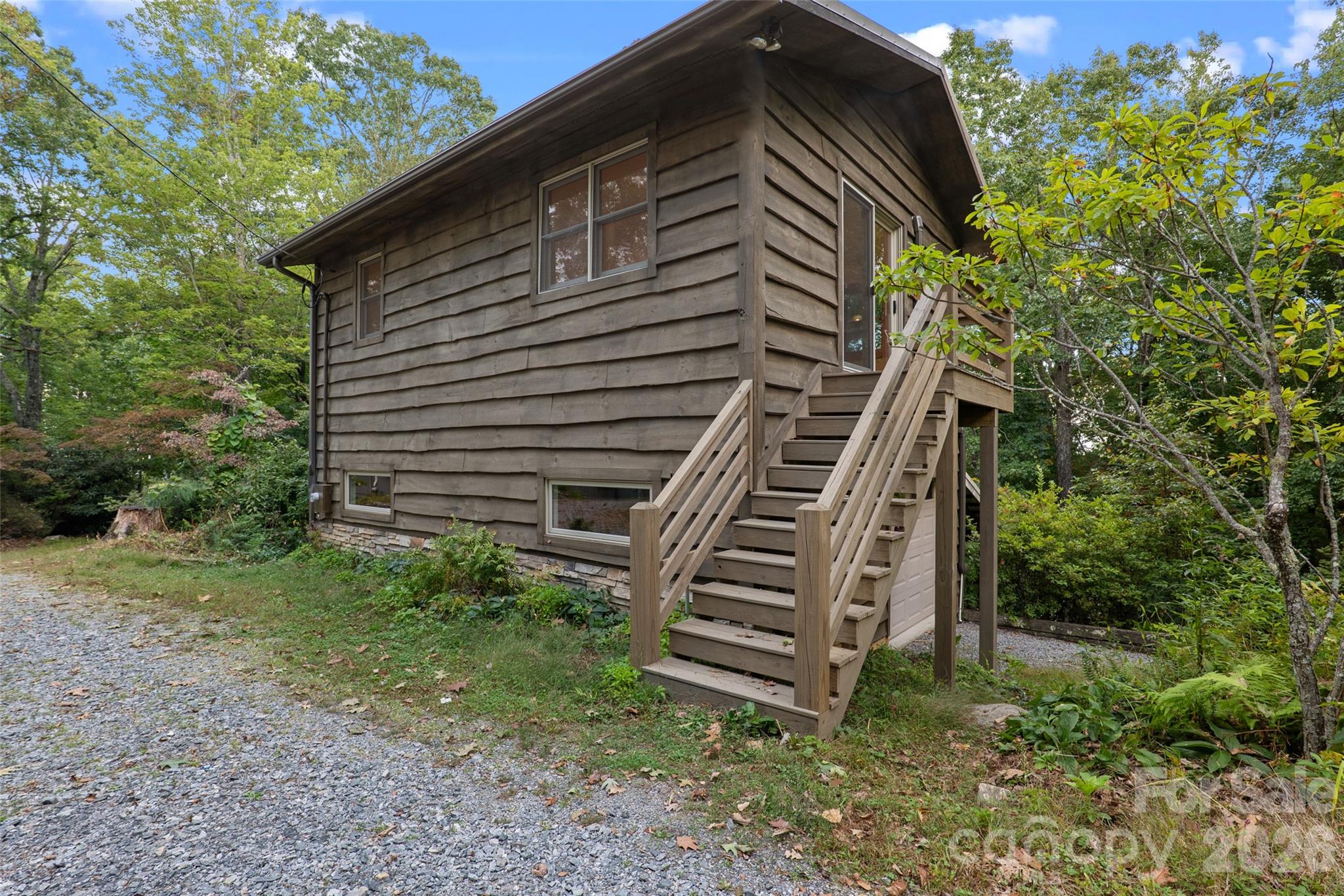 Garage Apartment - 243 Ridgeline Drive, Brevard