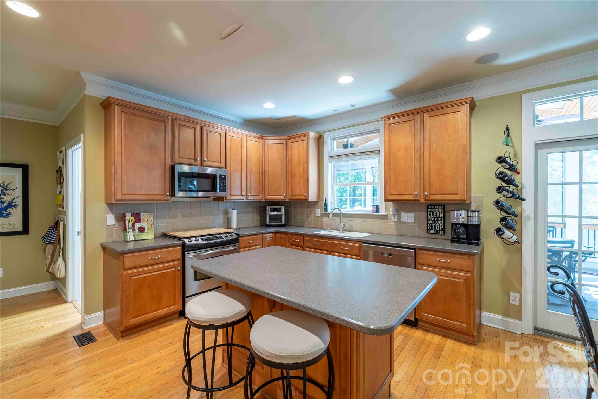 Single Family Residence at 19008 Hampton Woods Court, Cornelius, photo 12 of 34
