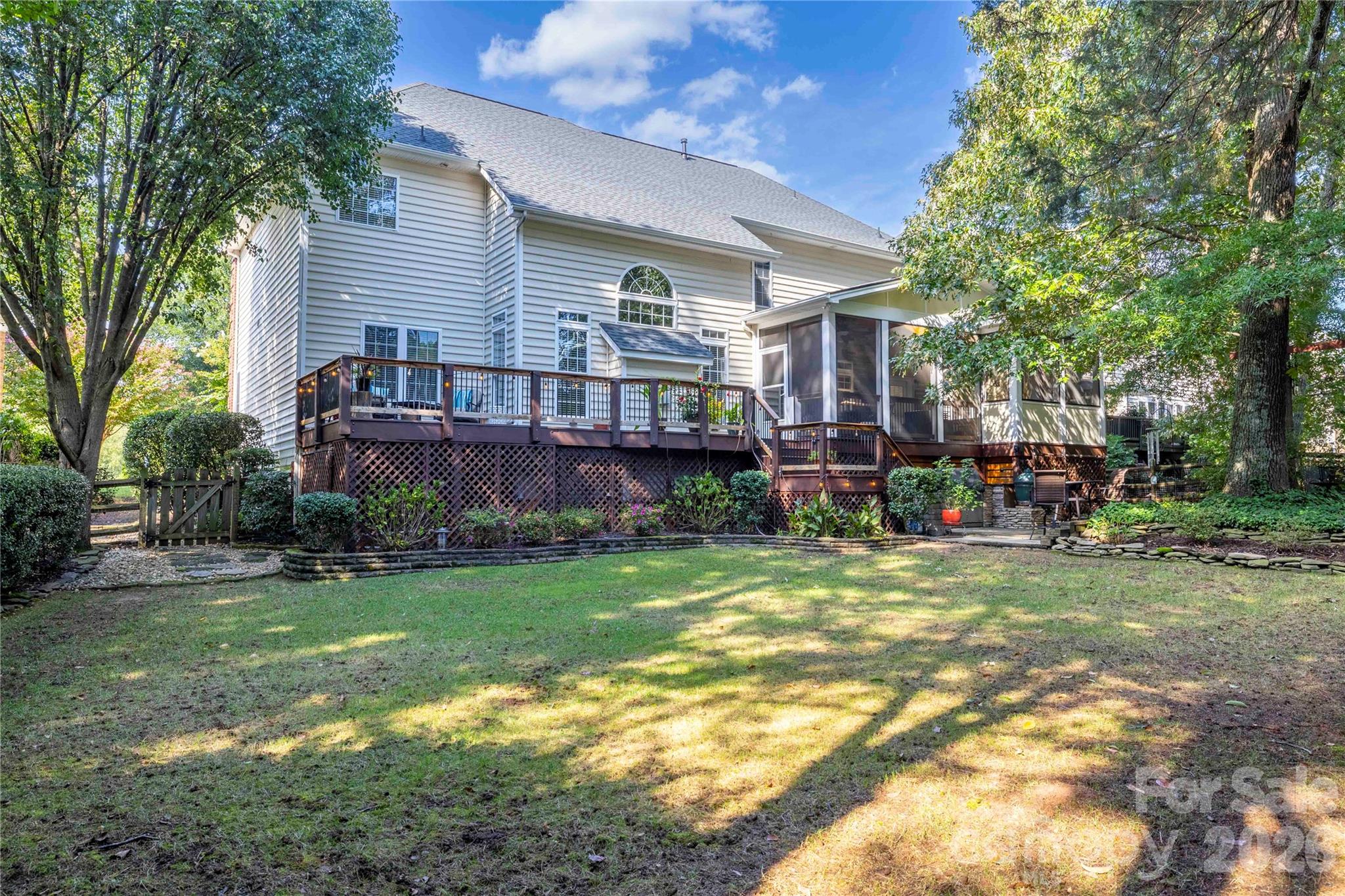Single Family Residence at 19008 Hampton Woods Court, Cornelius, photo 33 of 34