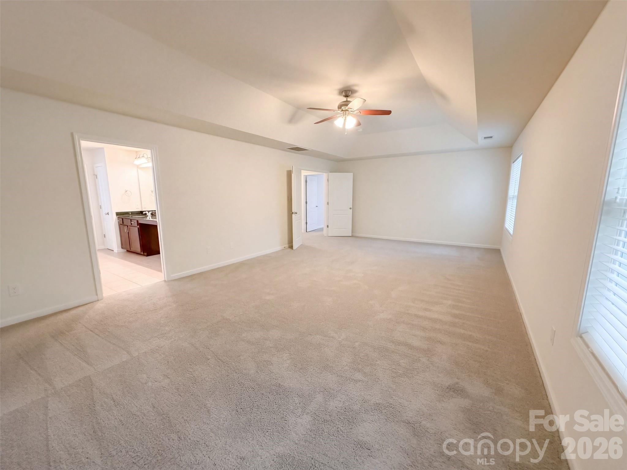 Single Family Residence at 330 Windy Pine Drive, Lake Wylie, photo 15 of 32