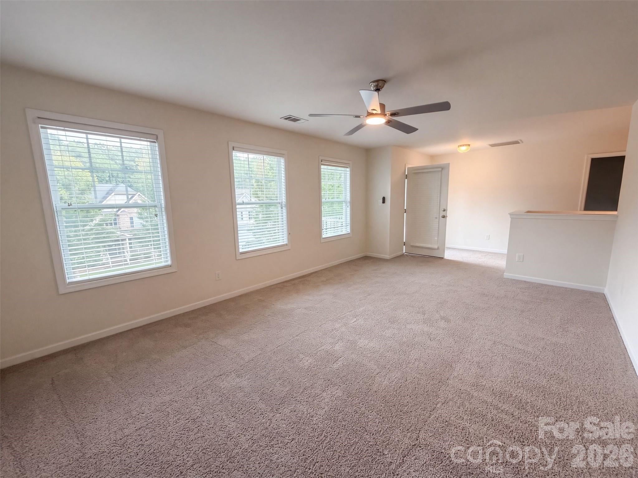 Single Family Residence at 330 Windy Pine Drive, Lake Wylie, photo 28 of 32