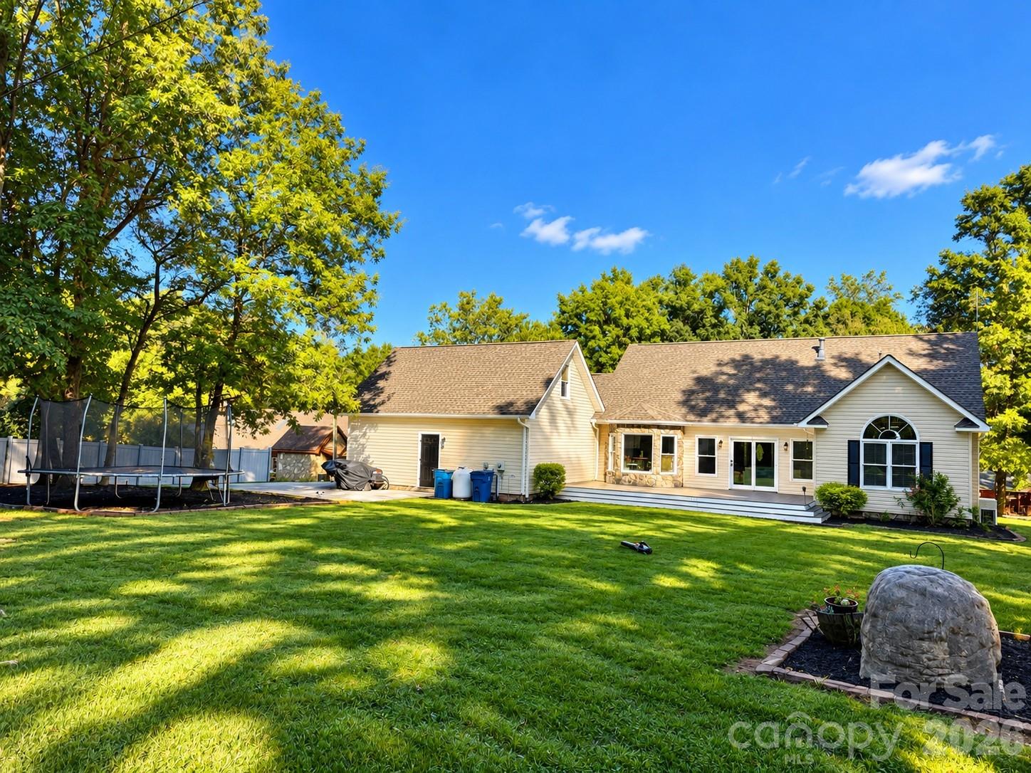 Single Family Residence at 107 Shawnee Trail, Maiden, photo 35 of 40