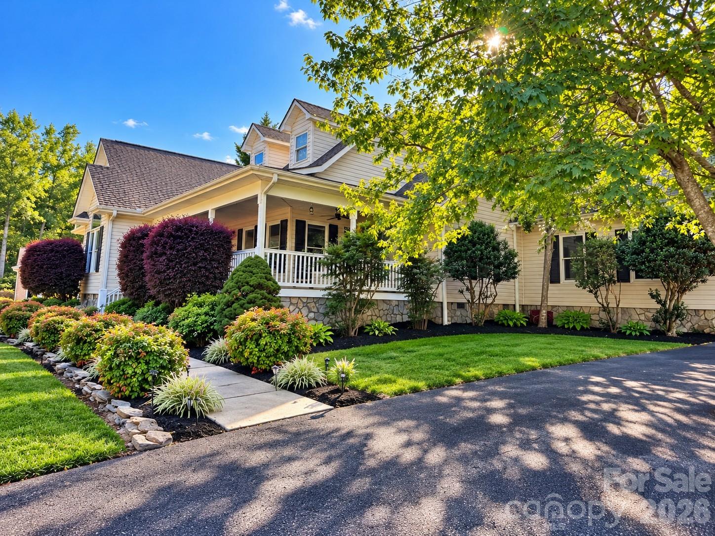 Single Family Residence at 107 Shawnee Trail, Maiden, photo 5 of 40