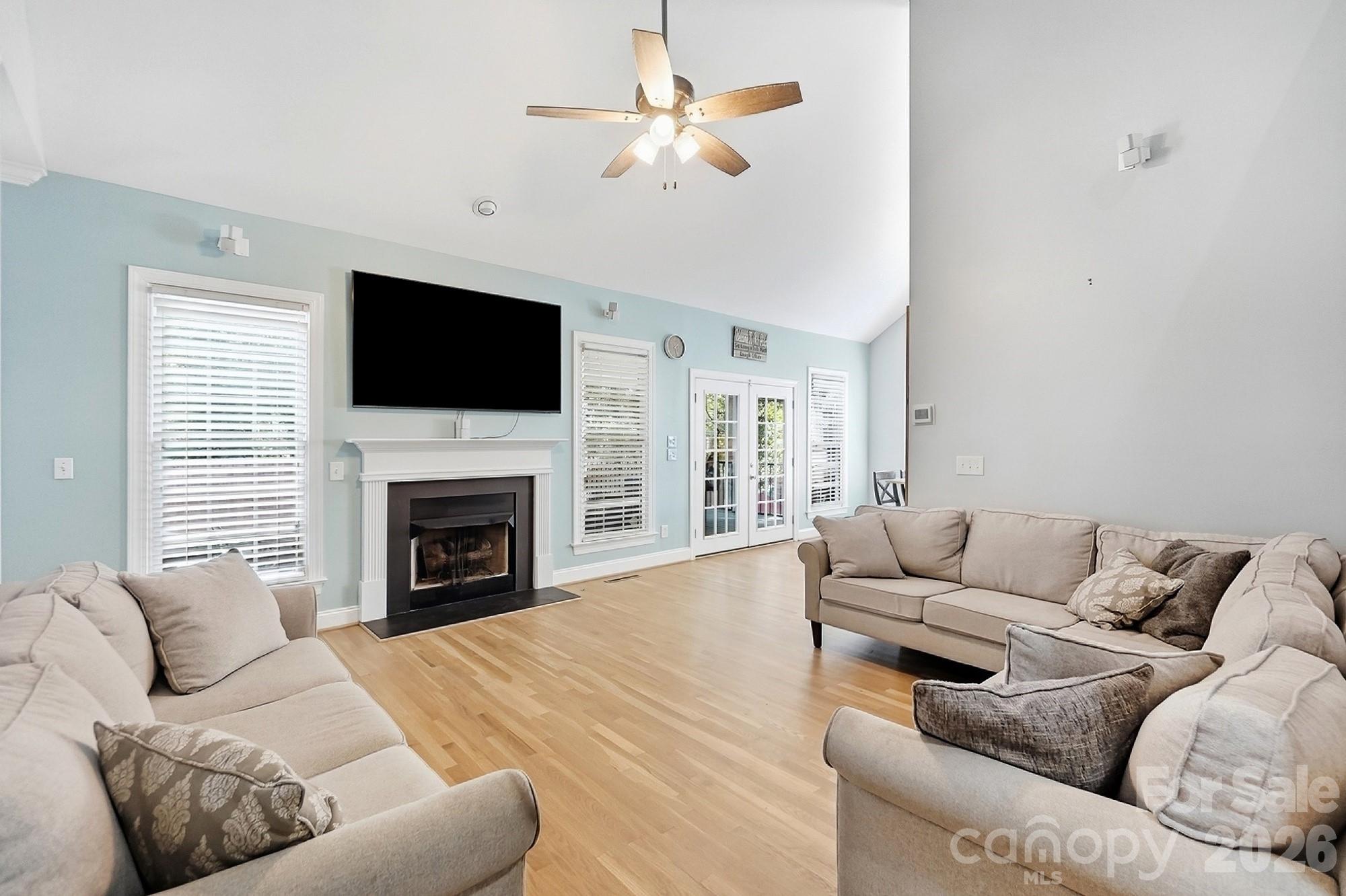 Single Family Residence at 7702 Spanish Oaks Drive, Waxhaw, photo 6 of 37