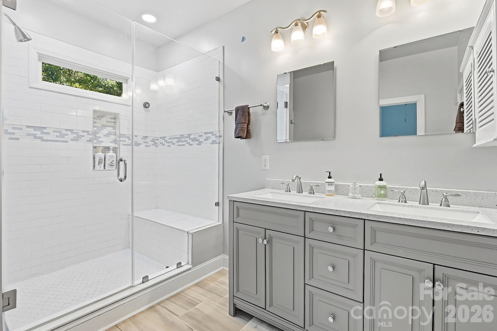 Single Family Residence at 7702 Spanish Oaks Drive, Waxhaw, photo 15 of 37