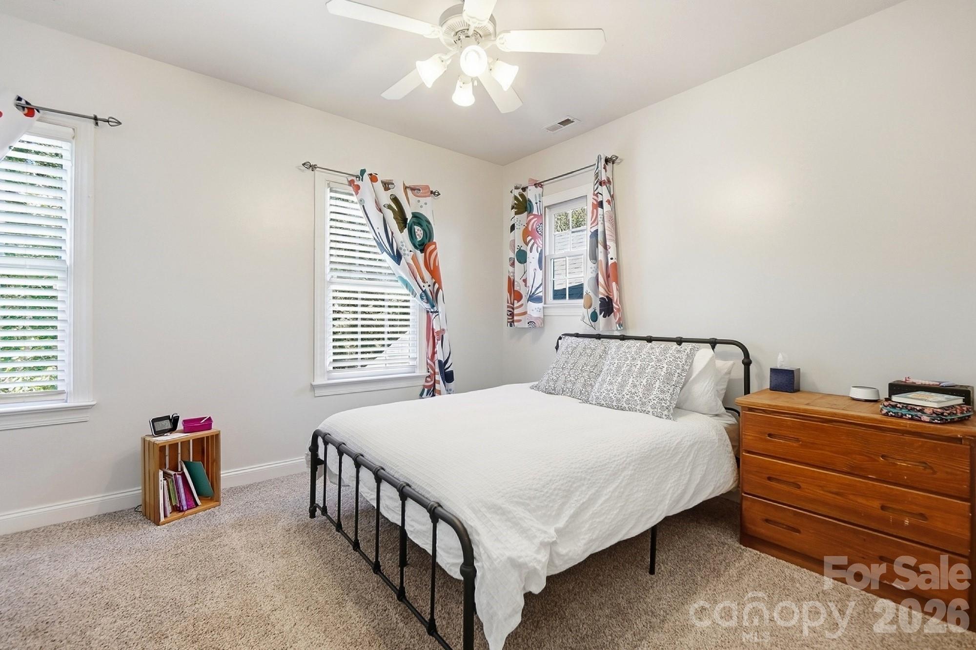 Single Family Residence at 7702 Spanish Oaks Drive, Waxhaw, photo 23 of 37