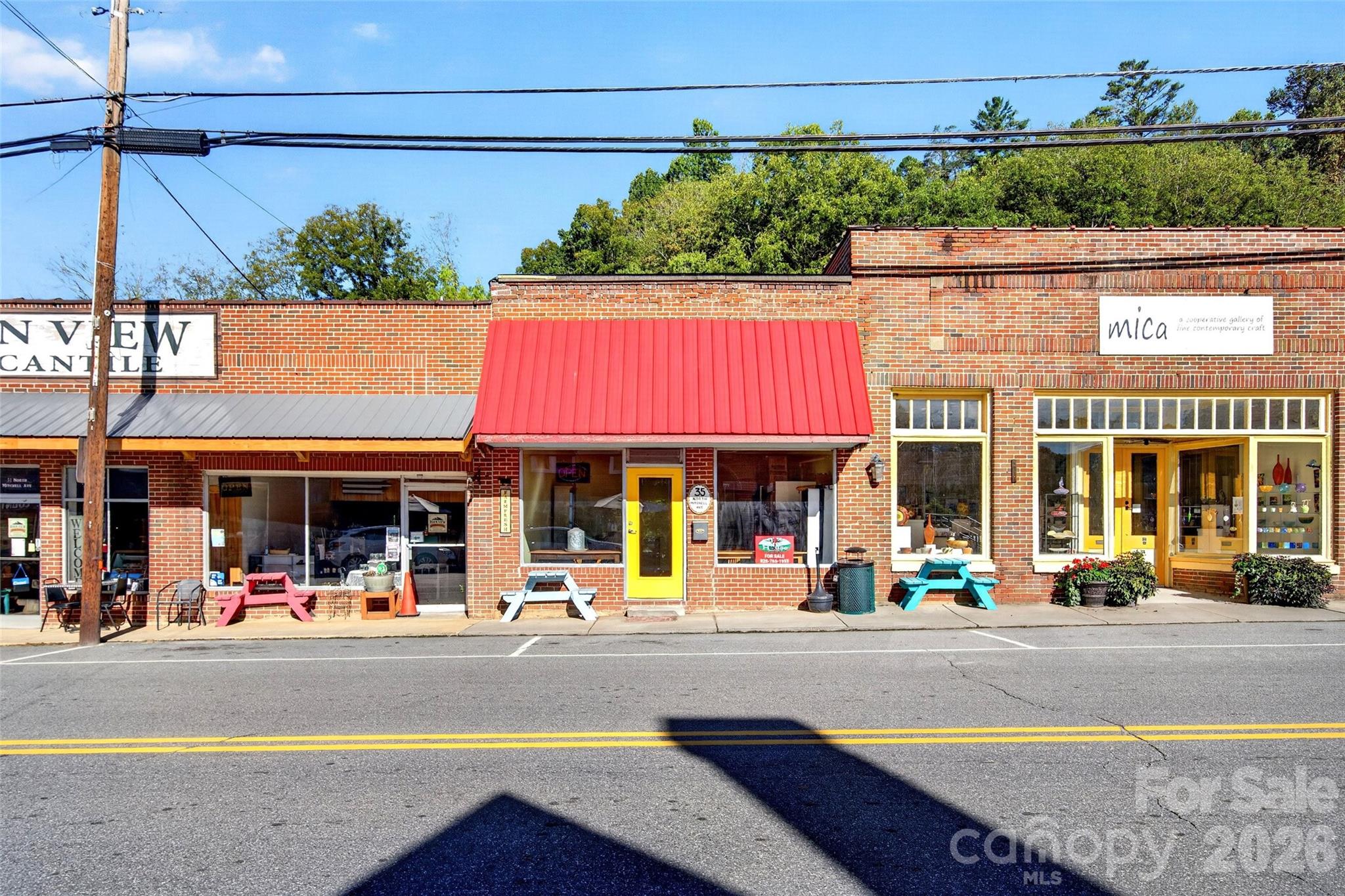 Retail at 35 N Mitchell Avenue N, Bakersville, photo 2 of 26