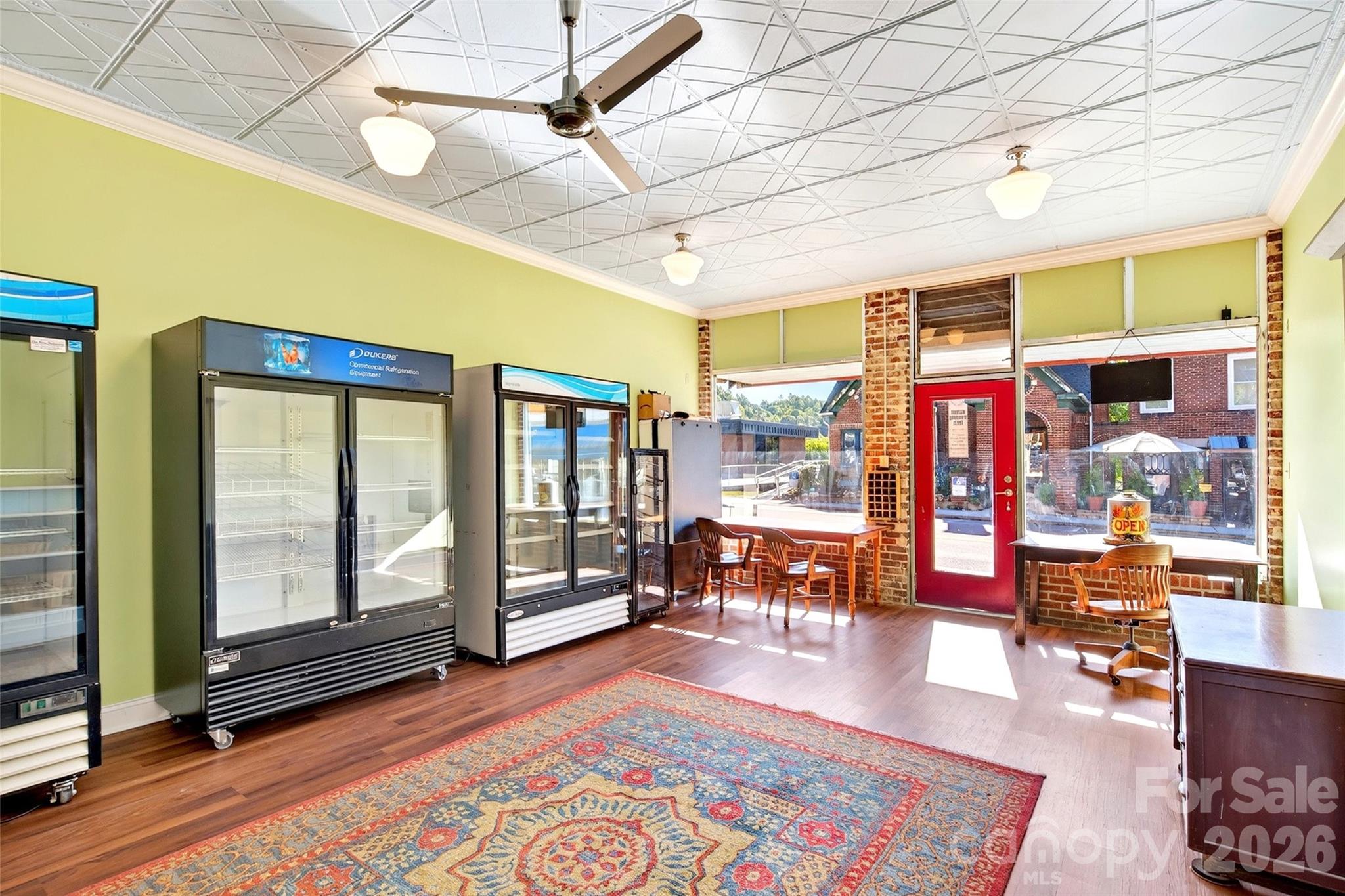 Retail at 35 N Mitchell Avenue N, Bakersville, photo 5 of 26