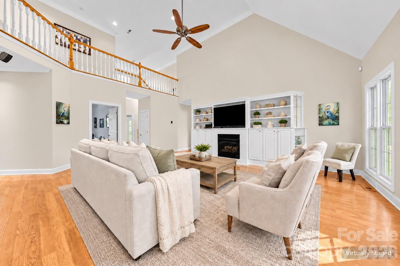 Virtually staged - 135 Harbor Drive W, Lexington