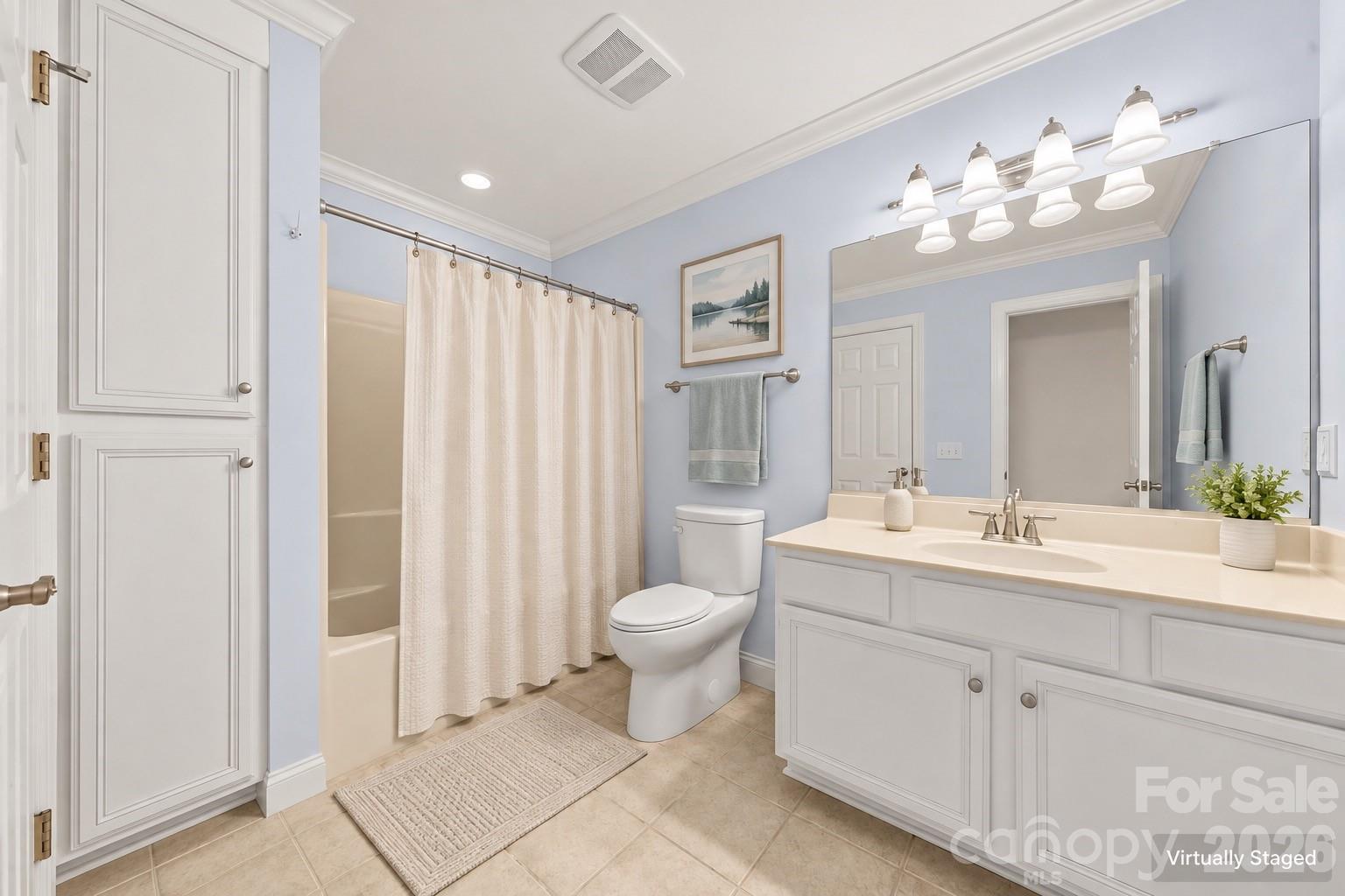 Virtually staged - 135 Harbor Drive W, Lexington