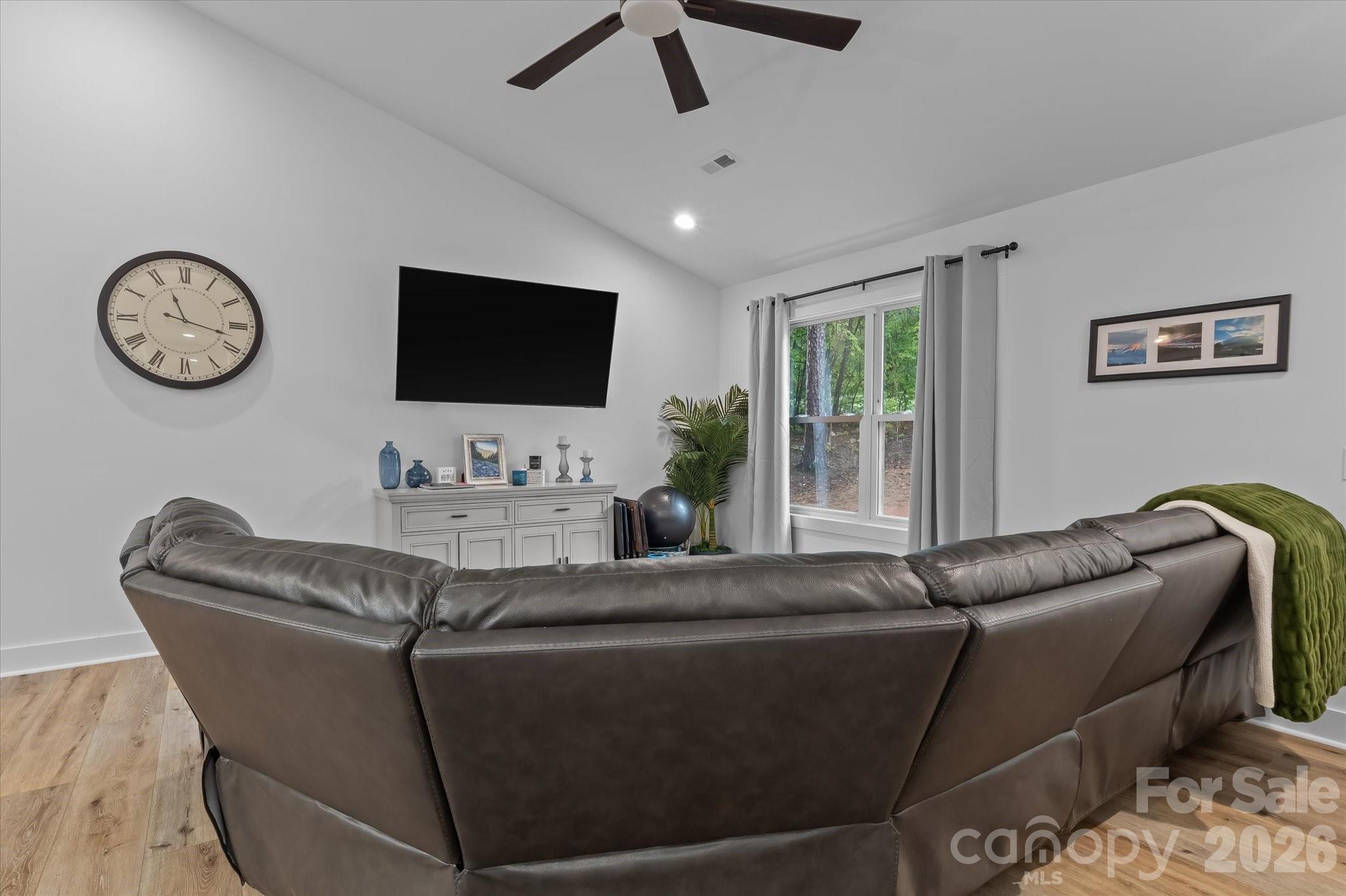 Single Family Residence at 110 S Yadkin River Road, Statesville, photo 5 of 32