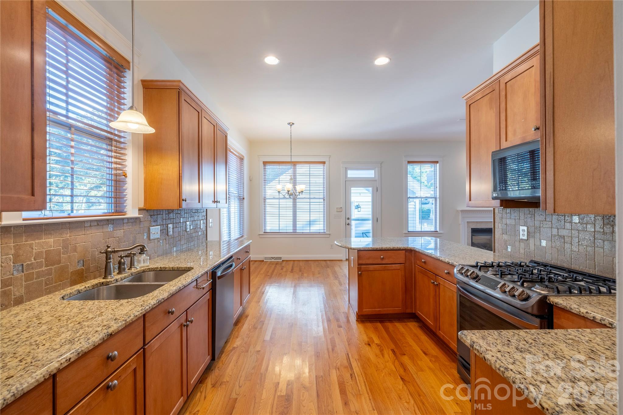 Single Family Residence at 116 Gresham Lane, Mooresville, photo 7 of 32