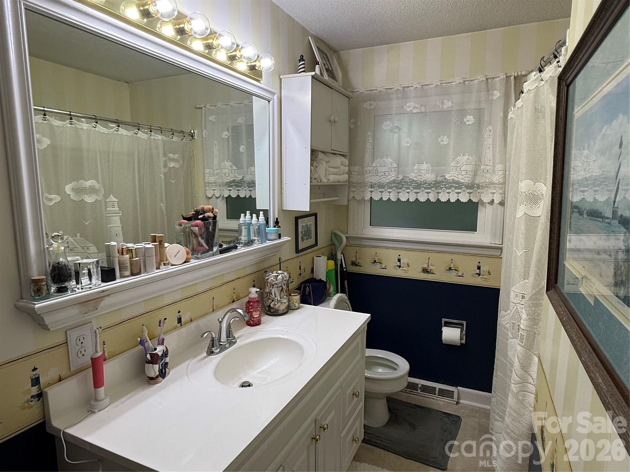 Single Family Residence at 6045 Woodcove Drive, Winston Salem, photo 16 of 28