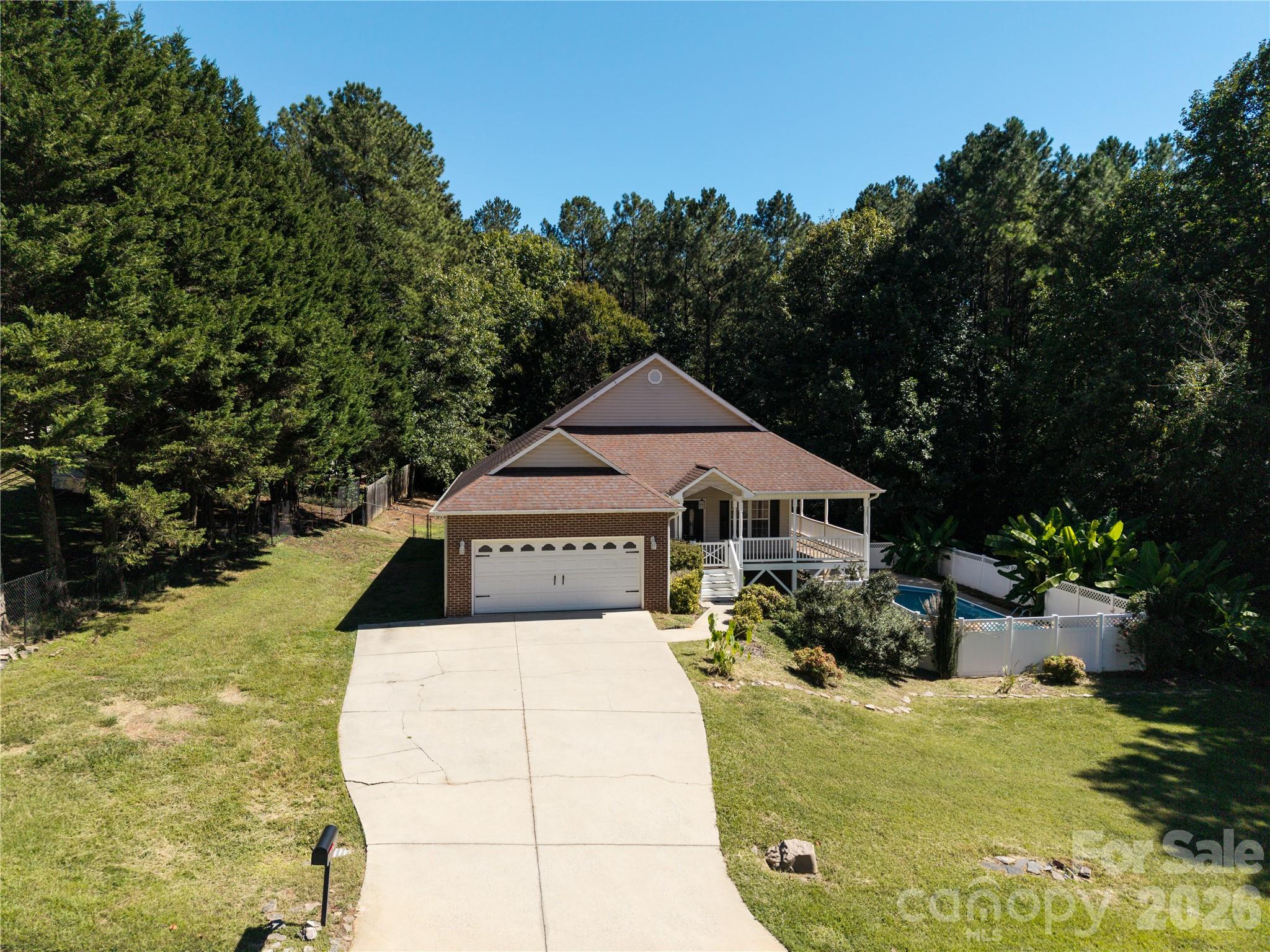 Single Family Residence at 6391 Cathedral Drive, Hickory, photo 8 of 47
