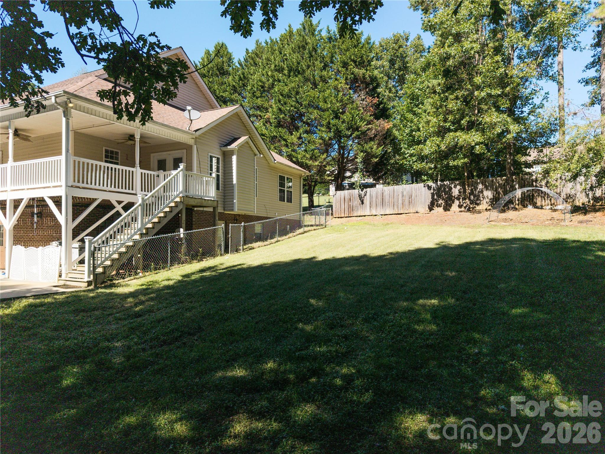 Single Family Residence at 6391 Cathedral Drive, Hickory, photo 19 of 47