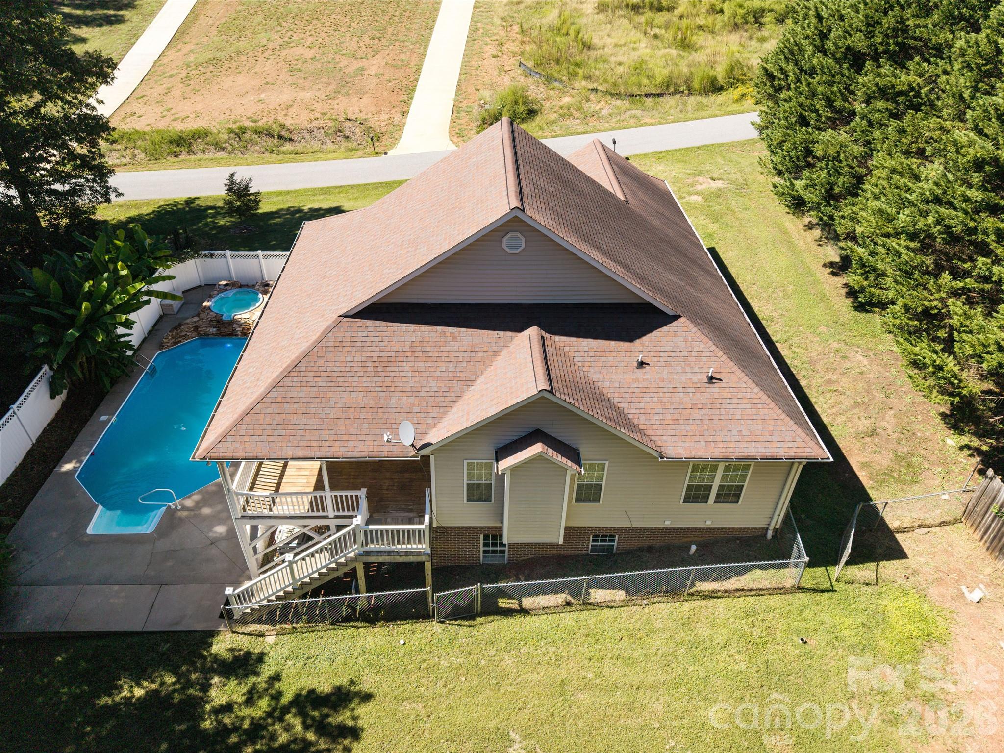 Single Family Residence at 6391 Cathedral Drive, Hickory, photo 22 of 47