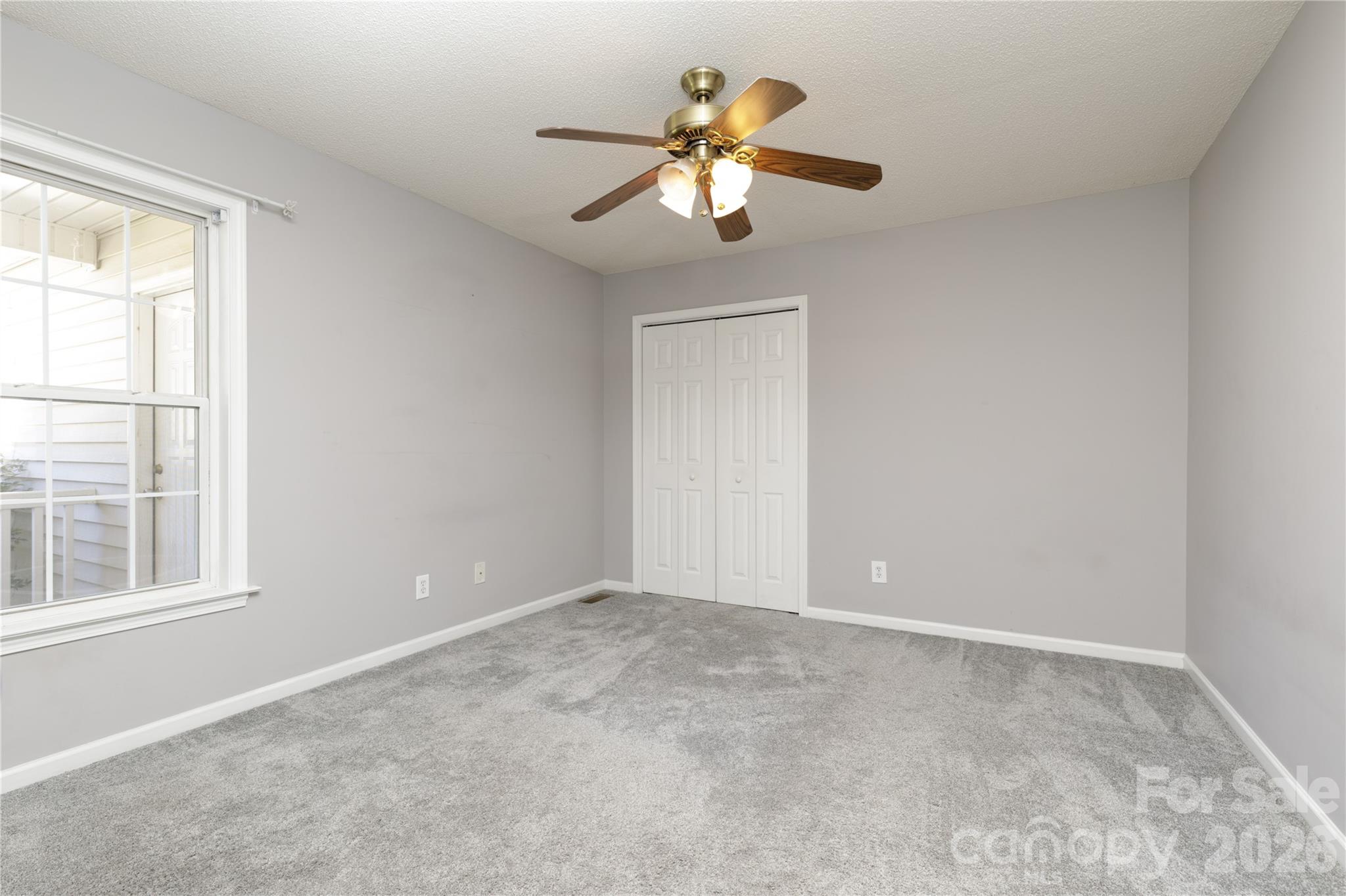2nd bedroom main level - 6391 Cathedral Drive, Hickory
