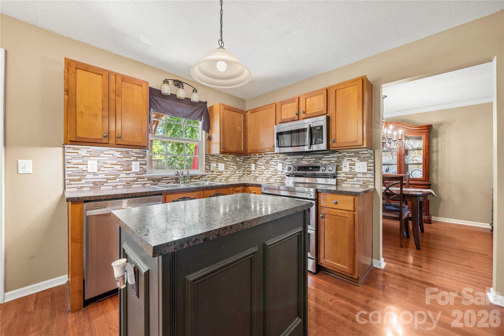Single Family Residence at 124 Emily Ivy Court, Kannapolis, photo 15 of 43