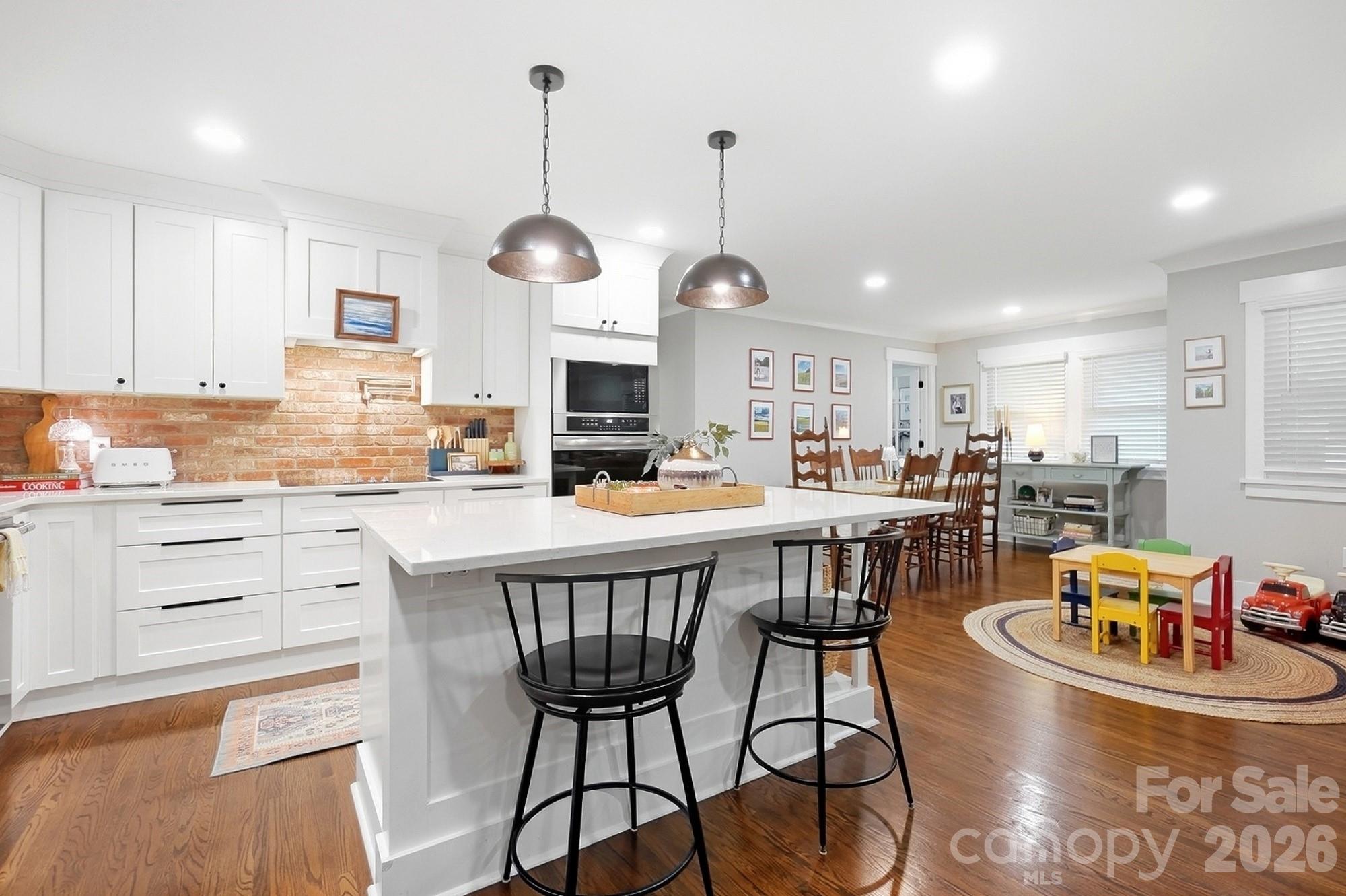 Single Family Residence at 4925 Fulton Court, Concord, photo 12 of 48