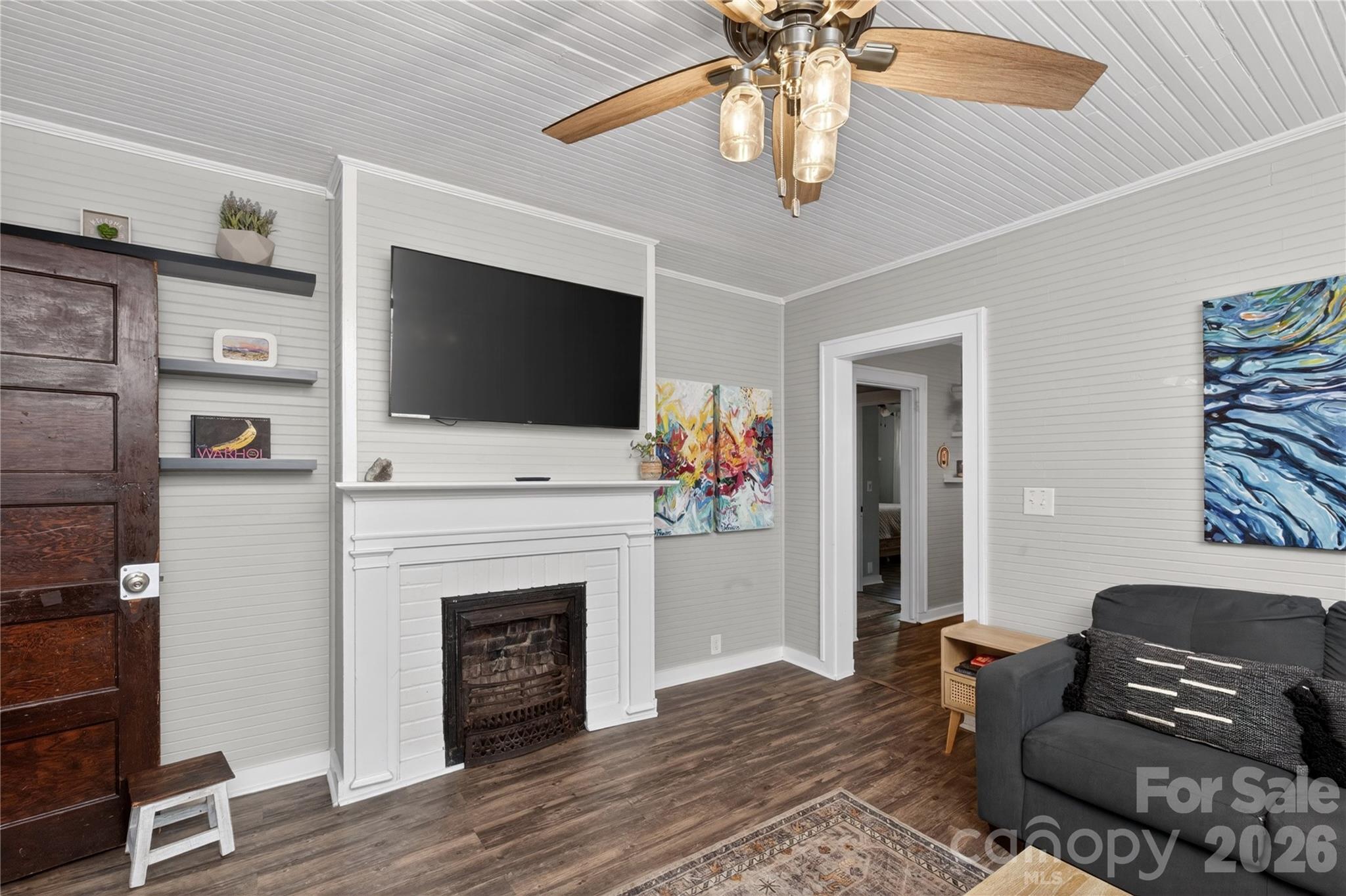 Single Family Residence at 712 Jackson Street, Fort Mill, photo 5 of 34