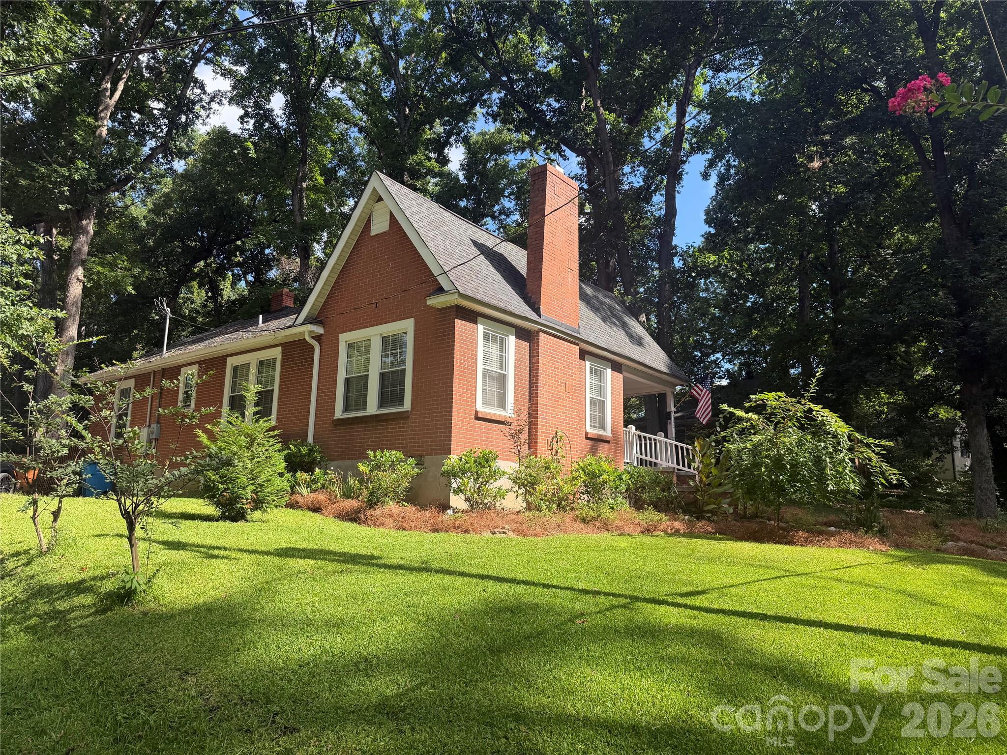 Single Family Residence at 712 Jackson Street, Fort Mill, photo 32 of 34