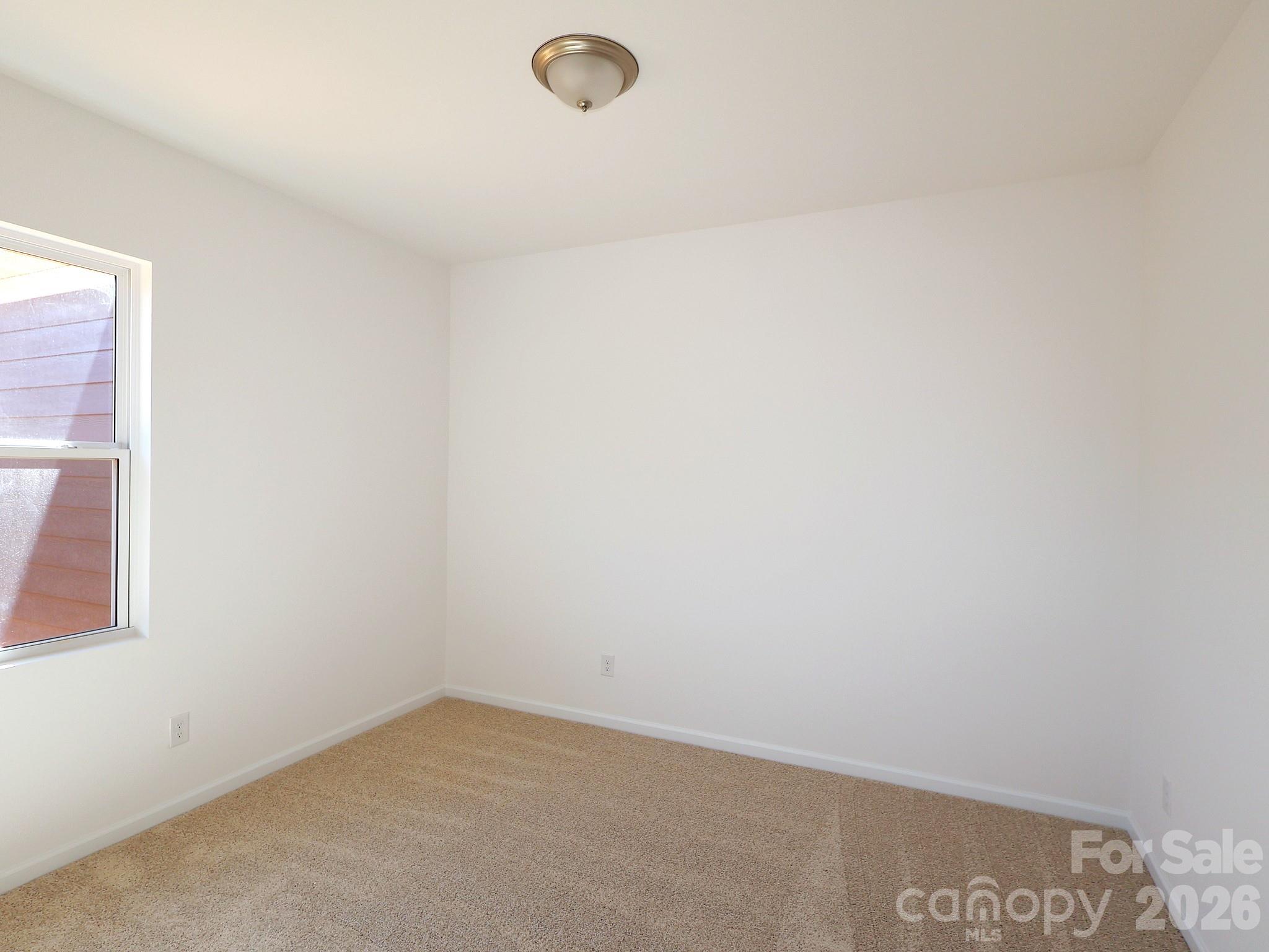 Secondary bedroom - 230 Amber Glen Drive, Locust