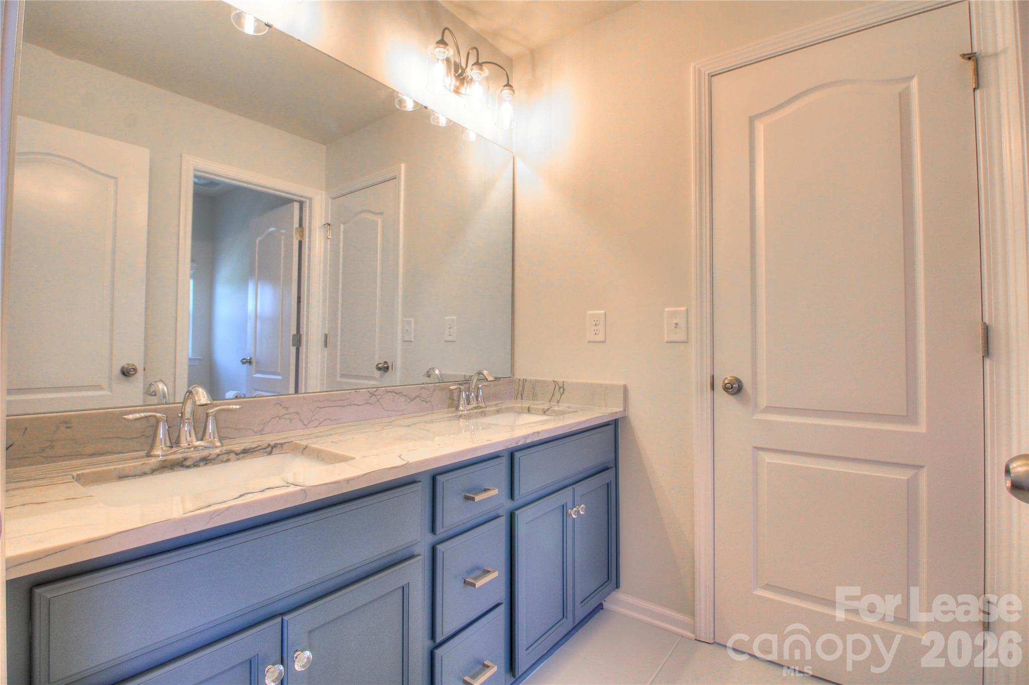Single Family Residence at 3007 Silverwood Drive, Waxhaw, photo 21 of 39