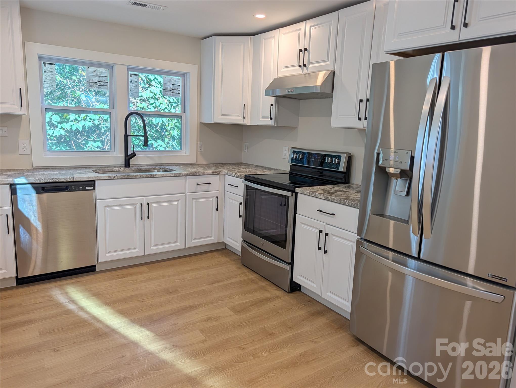 Single Family Residence at 213 Rice Street, Kannapolis, photo 8 of 26